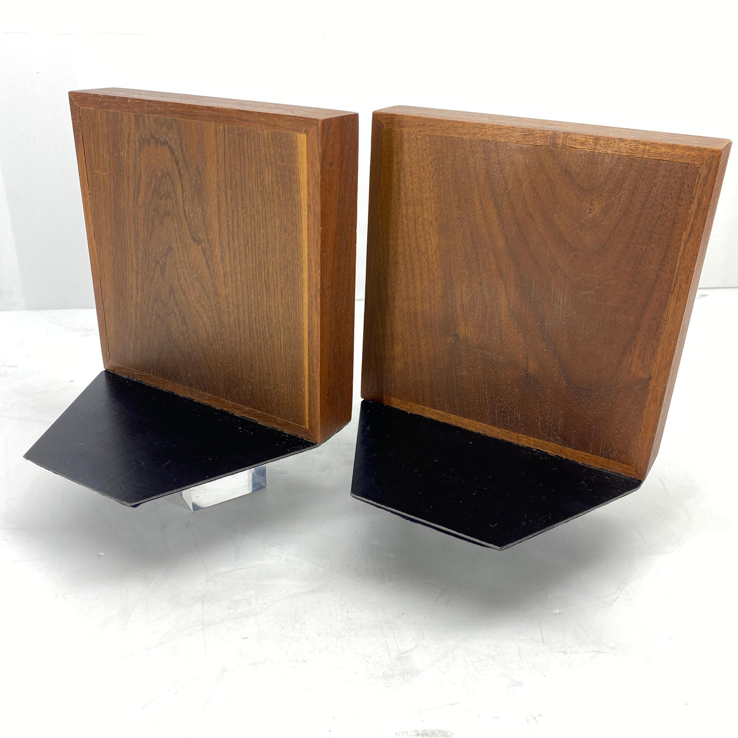 Pair of Signed Mid-Century Modern Walnut and Tile Book Ends In Good Condition In Haddonfield, NJ