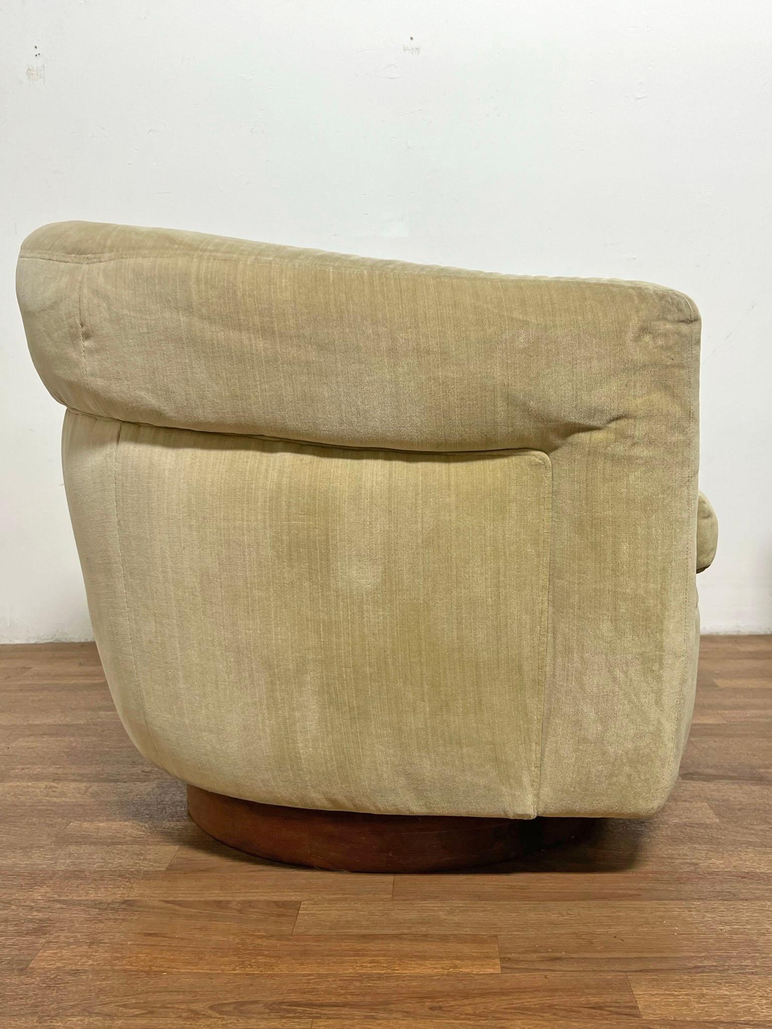 Mid-Century Modern Pair of Signed Milo Baughman for Thayer Coggin Swivel Tub Chairs Ca. 1970s