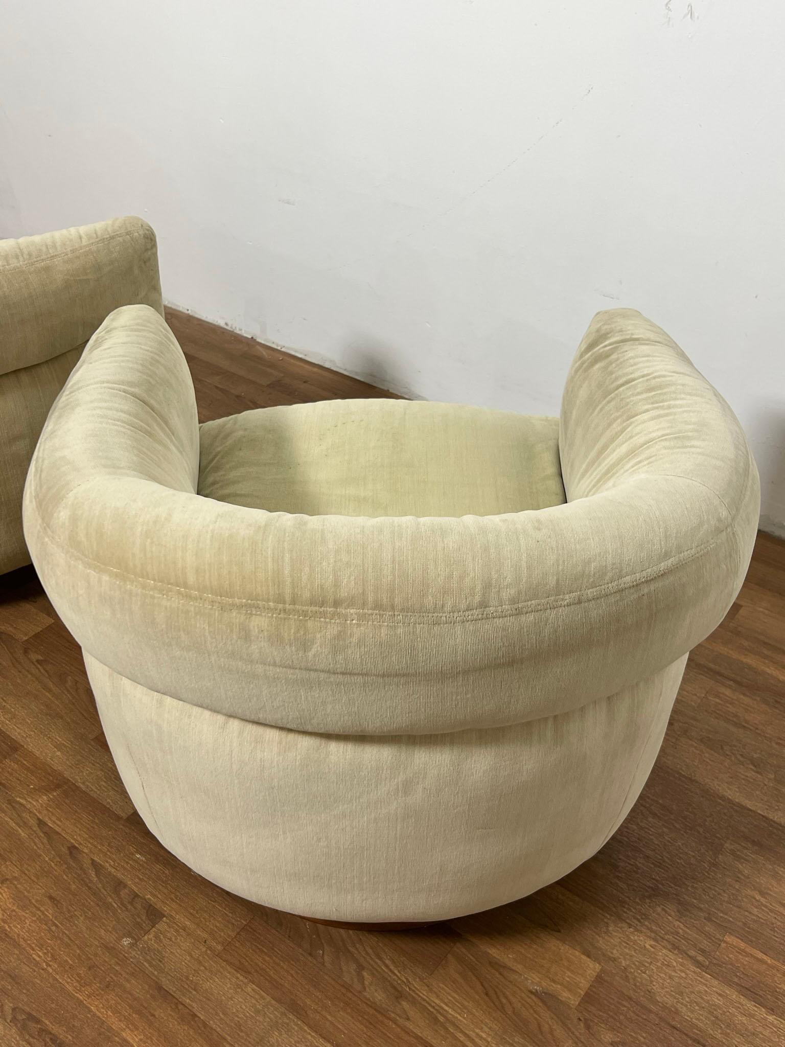 Late 20th Century Pair of Signed Milo Baughman for Thayer Coggin Swivel Tub Chairs Ca. 1970s