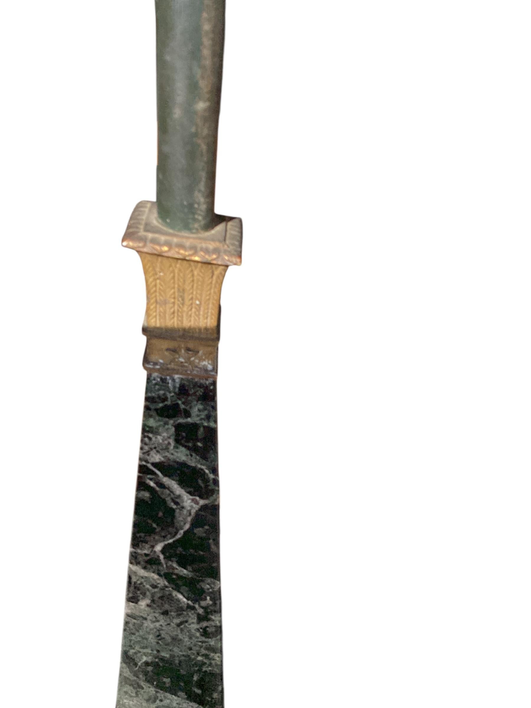 Coppia di lampade in marmo e bronzo in stile neo-classico firmate Oscar Bruno Bach in vendita 1