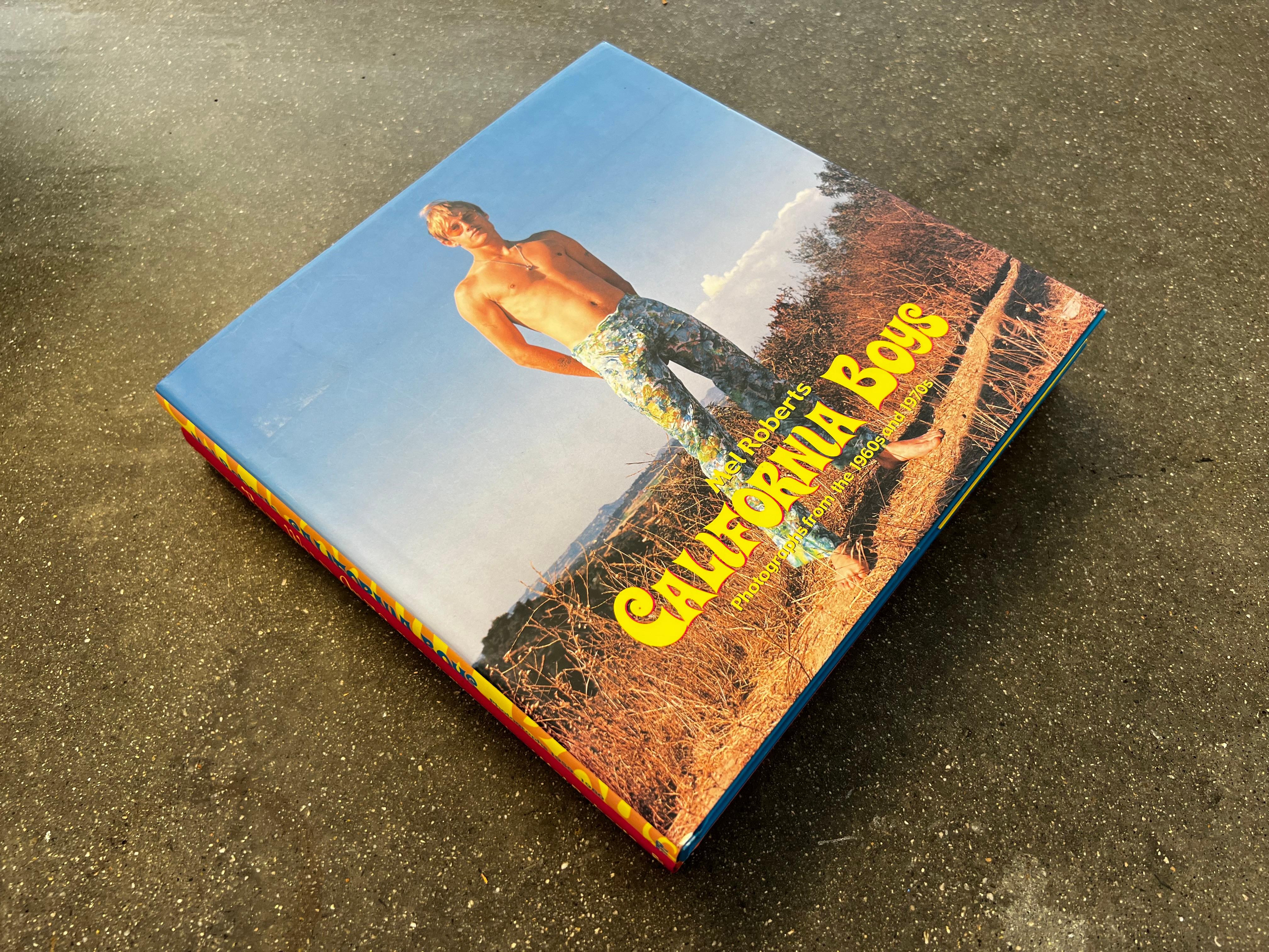 Pareja de libros de fotografía de edición limitada firmados por Mel Roberts Moderno en venta