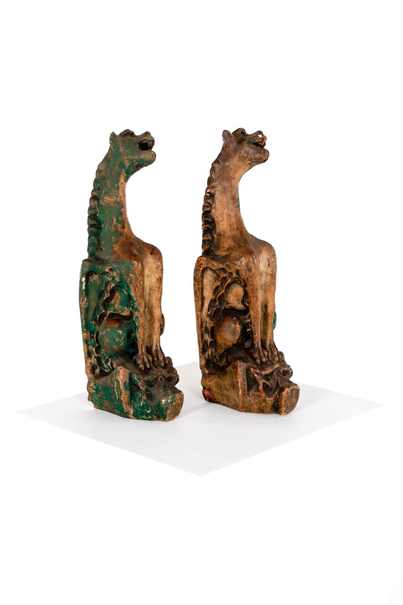 Mid-Century moderno Coppia di gargoyle di Drargon in gesso firmati in vendita