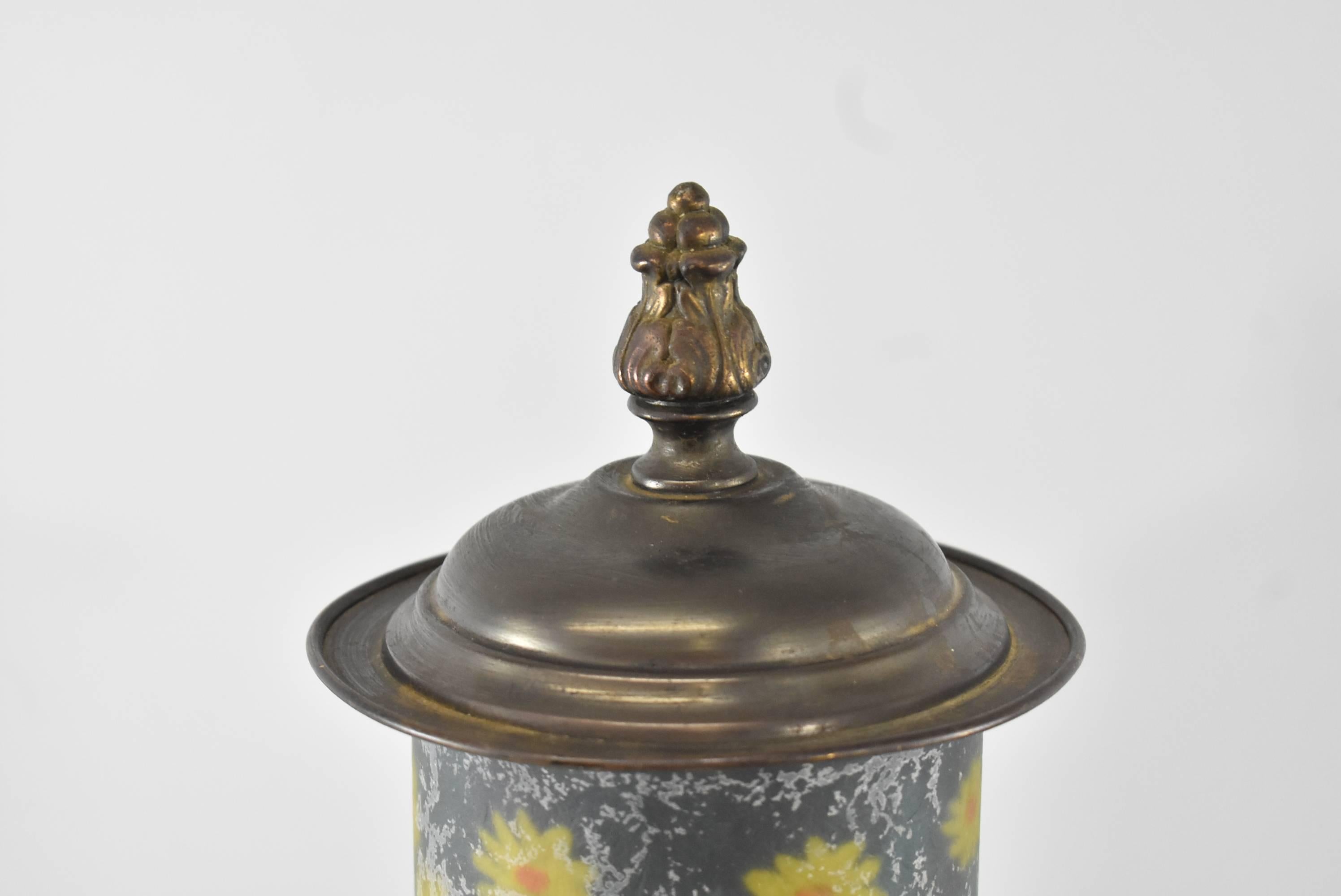 20th Century Pair of Signed Reverse Painted Mantel Lamps with Daisies