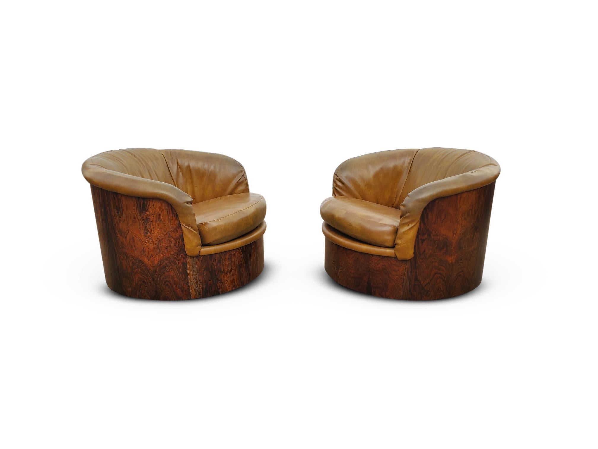Pair of Signed Rosewood Plycraft Swivel Lounge Chairs  For Sale 4