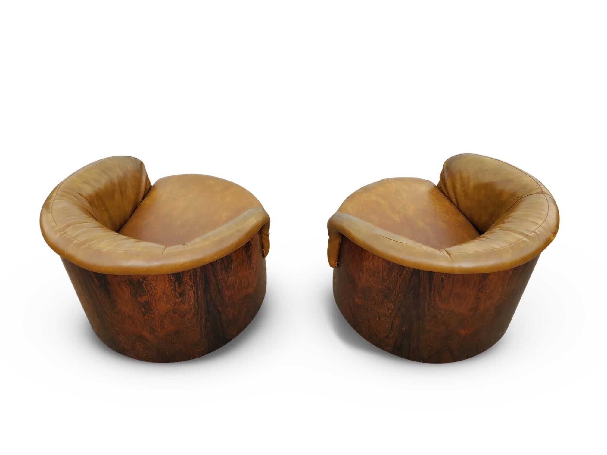 Pair of Signed Rosewood Plycraft Swivel Lounge Chairs  For Sale 2