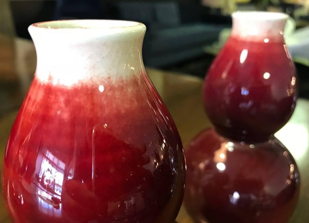 Pair of Signed Stamped Chinese Oxblood Double Gourd Vases In Good Condition In Studio City, CA