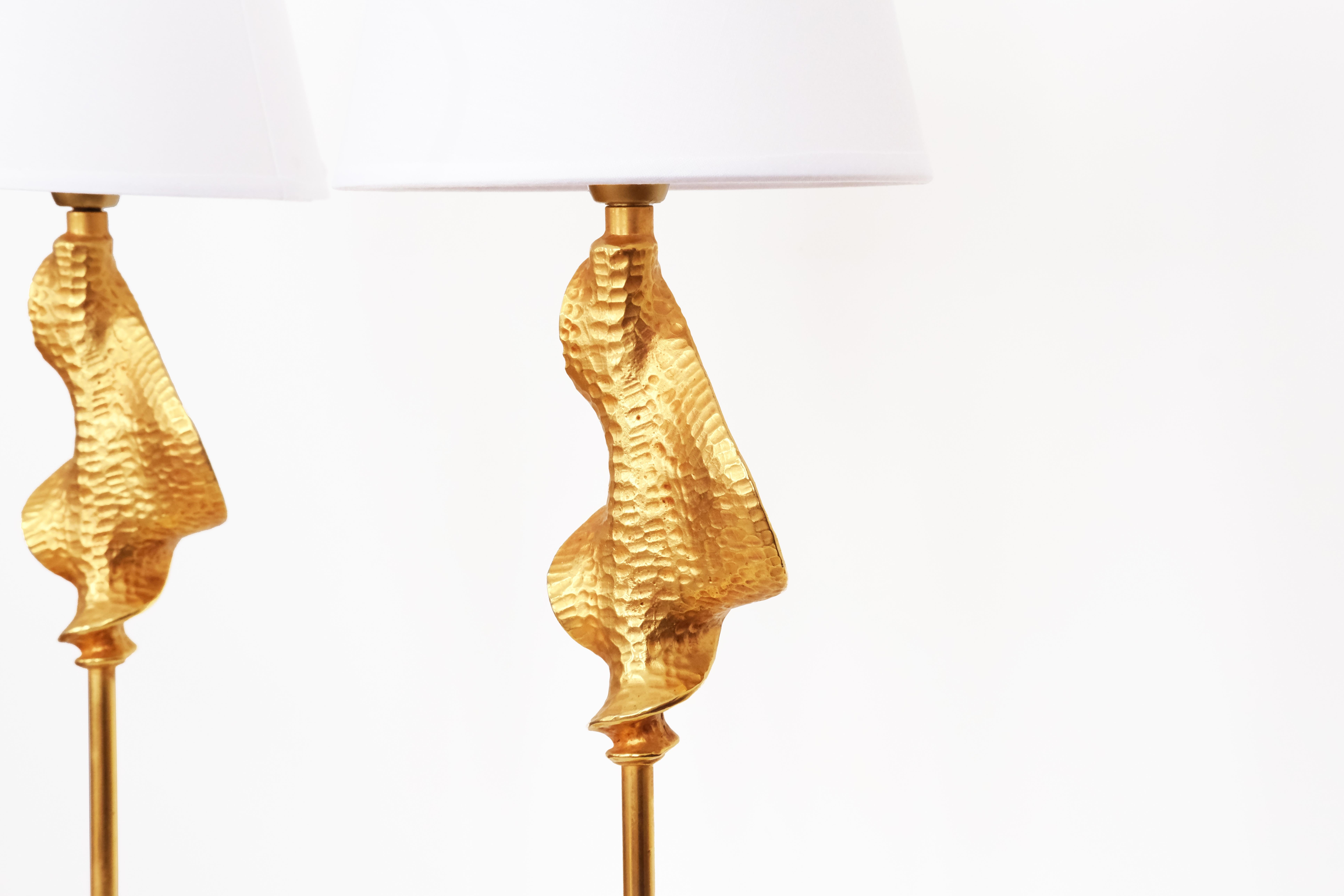 Contemporary Pair of Signed Table Lamps in Gilded Bronze by Nicolas De Waël for Fondica, 2000 For Sale