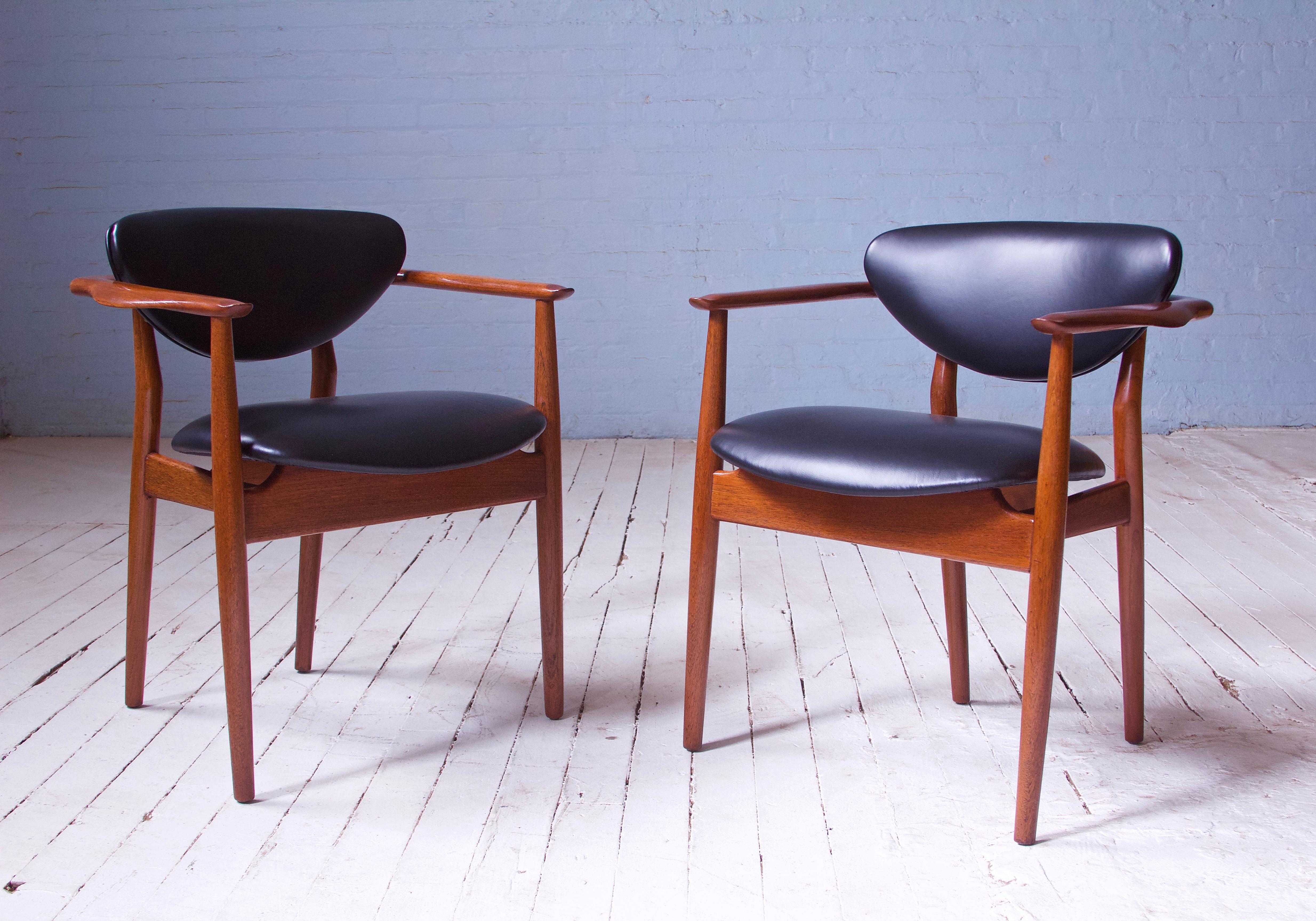 Danish Pair of Signed Vintage Finn Juhl '109' Armchairs in Teak, Leather & Brass, 1946