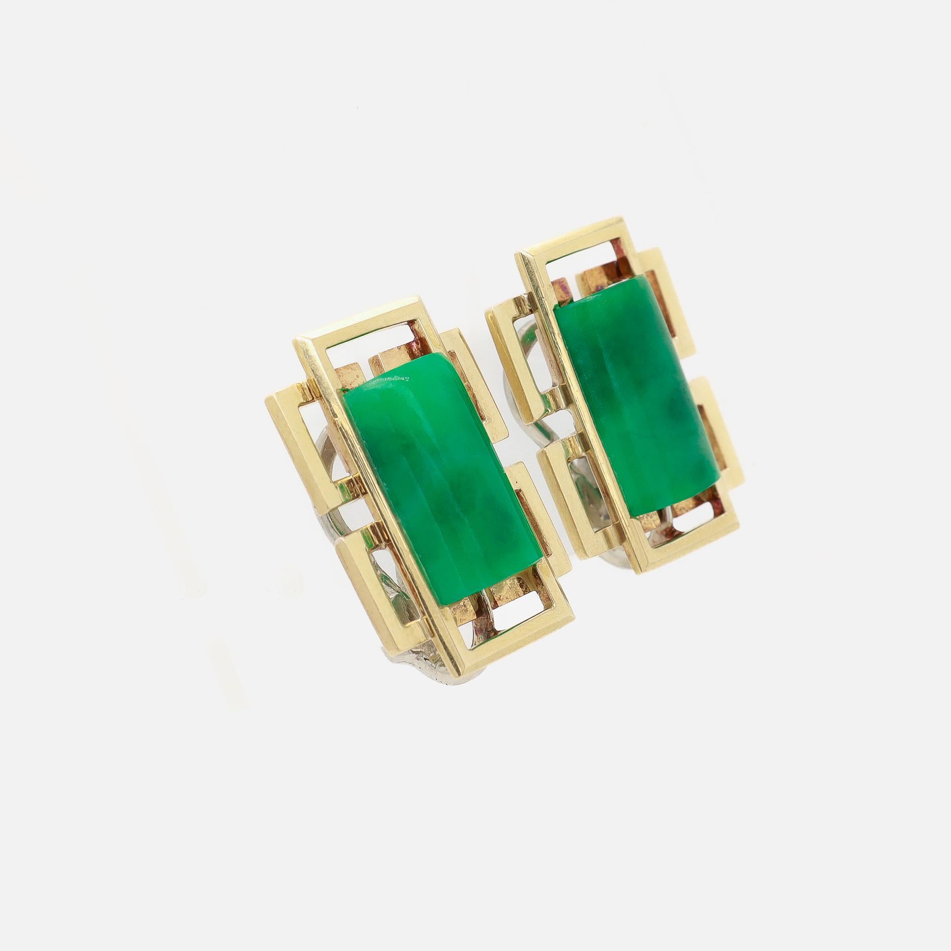 Pair of Signed Wedderien Mid-Century Modern 18K Gold & Jade Clip-On Earrings For Sale 2