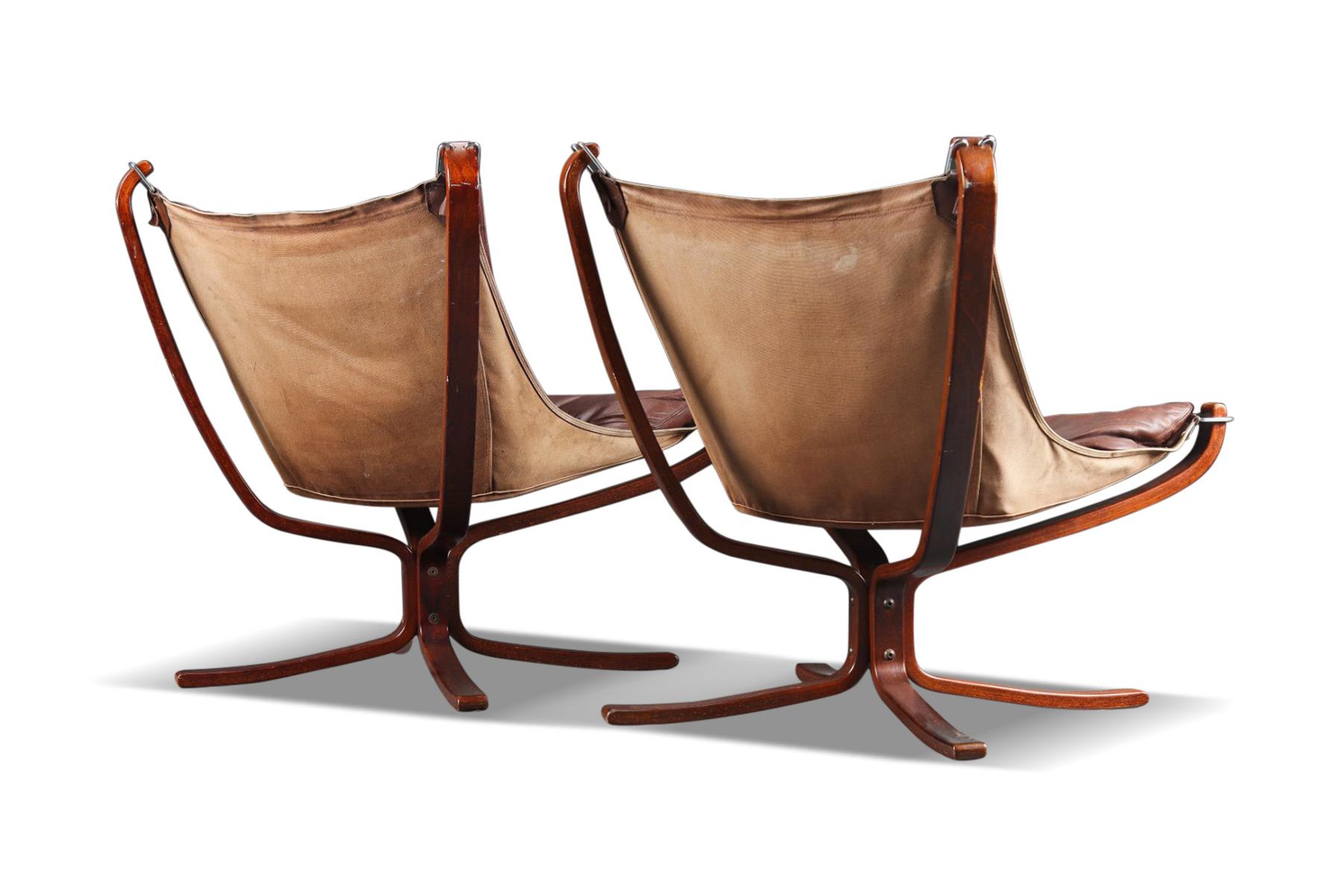 Norwegian Pair of Sigurd Ressell Falcon Chairs + Side Table