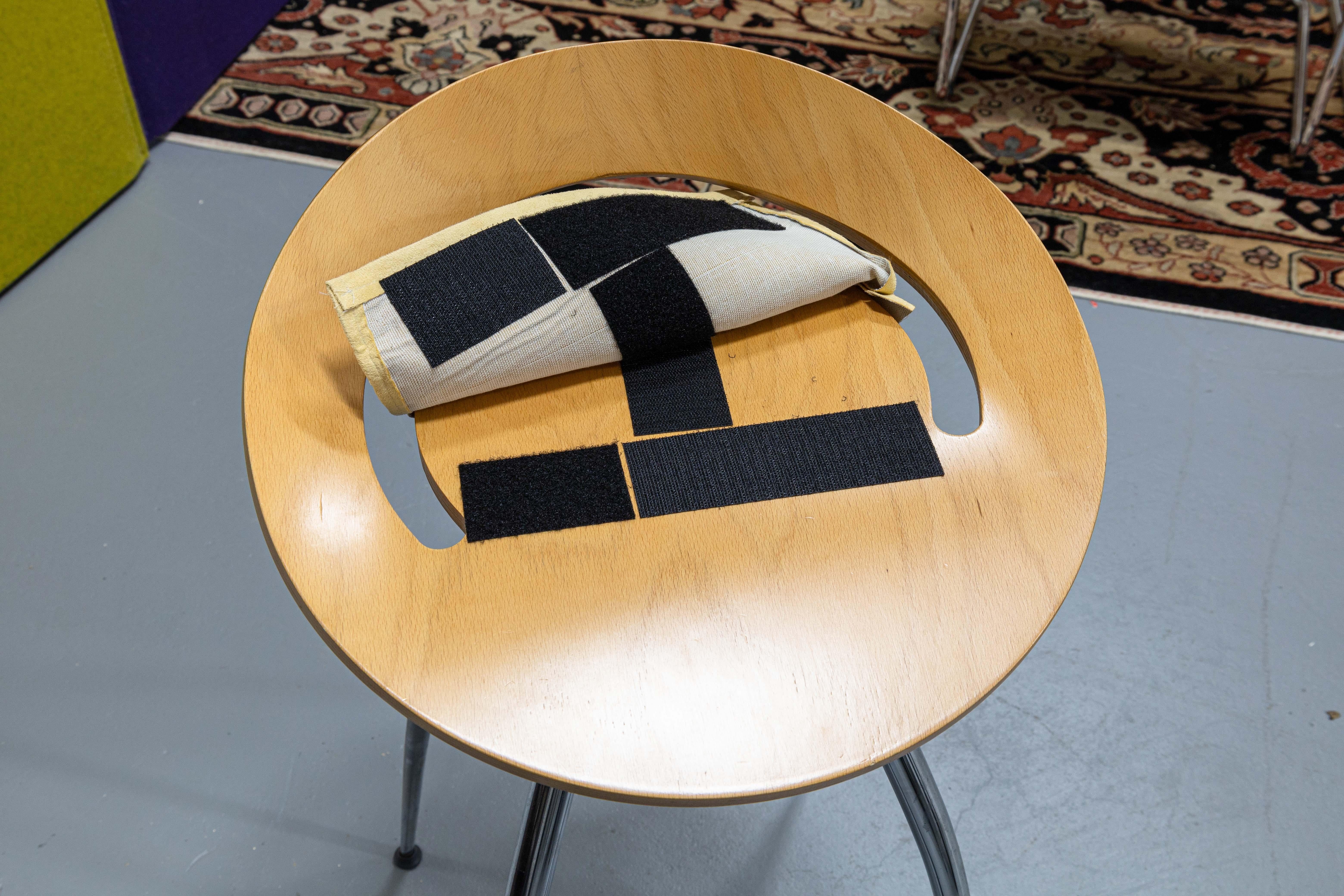 Pair of Sigurdur Thorsteinsson Design Group Italia for Magis Lyra Barstools In Good Condition For Sale In Keego Harbor, MI