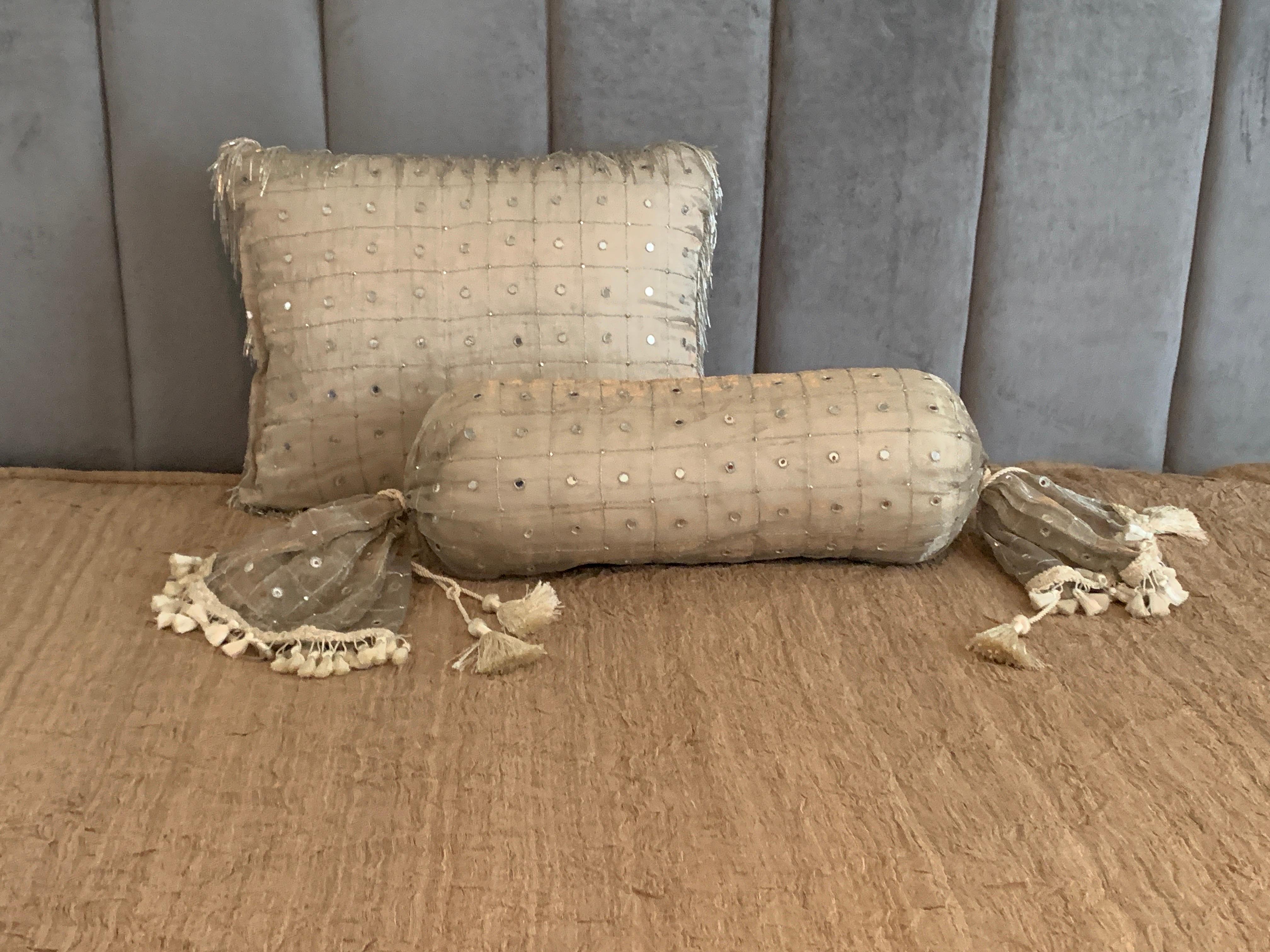 Pair of Silk & Embroidered Decorative Bed Pillows from Luxe Bedding Set In Excellent Condition For Sale In Palm Springs, CA