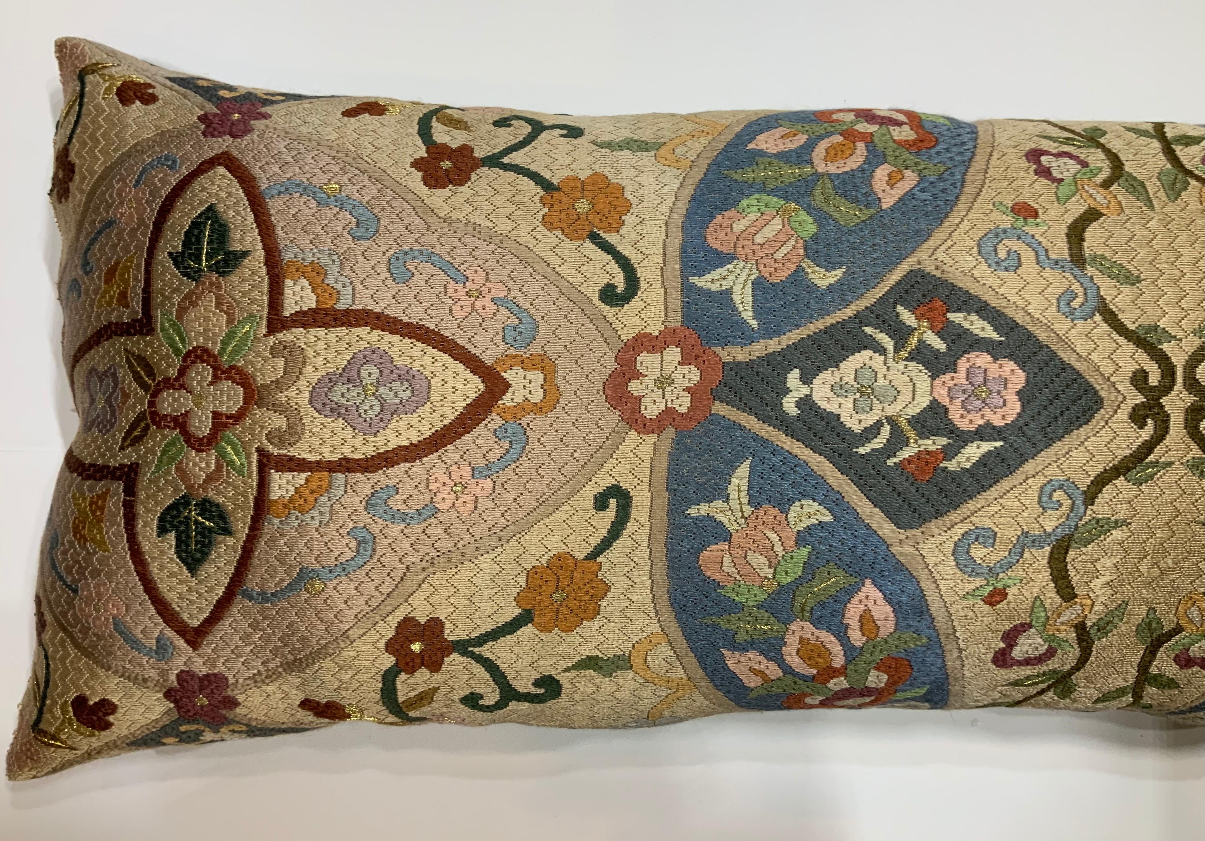 Pair of Silk Needlepoint Pillows In Good Condition In Delray Beach, FL