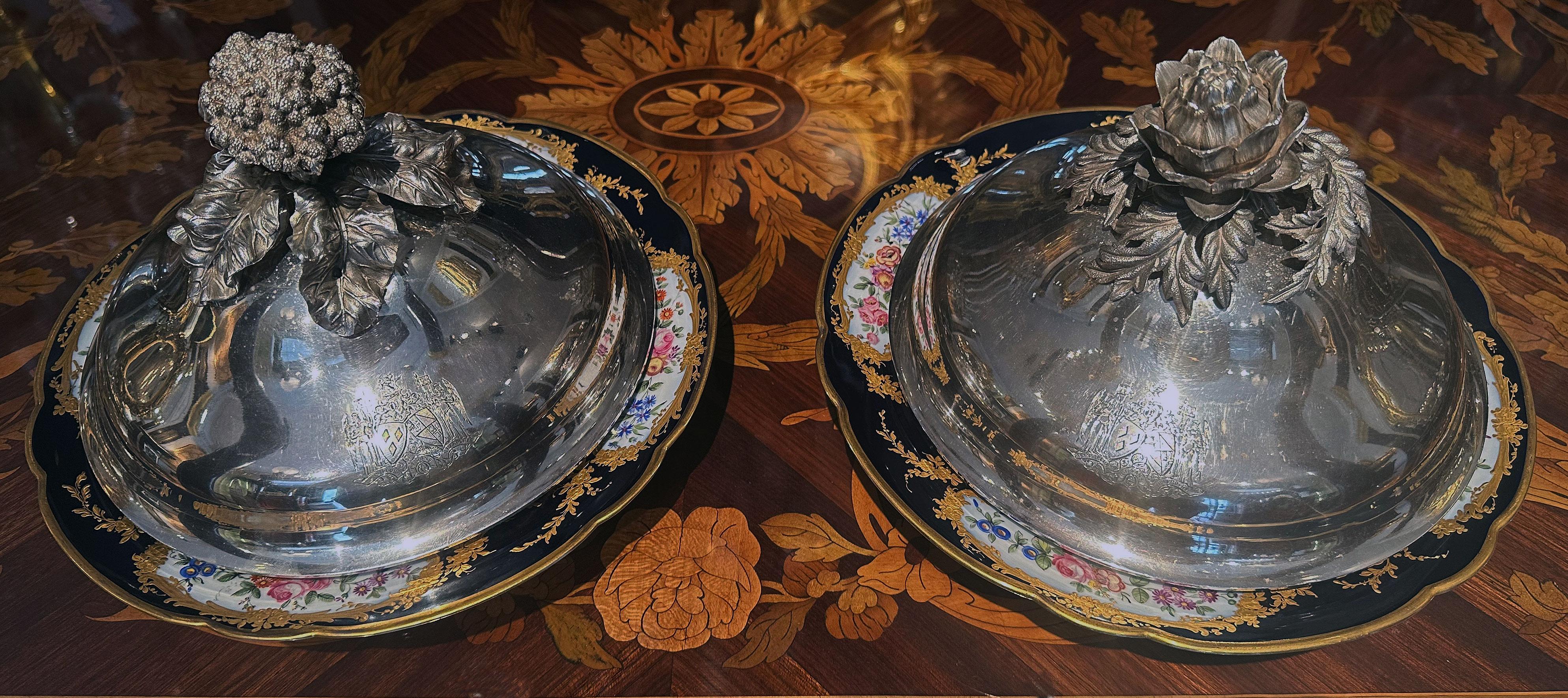 Pair of  French Silver 19th Century Plates Domes Covers .France
Minerva Hallmark – Total Weight 1,425 kg
Engraved with the Charpin-Feugerolles coats of arms family, Counts of Souzy
This Pair of  silver plates domes cover, the first with a