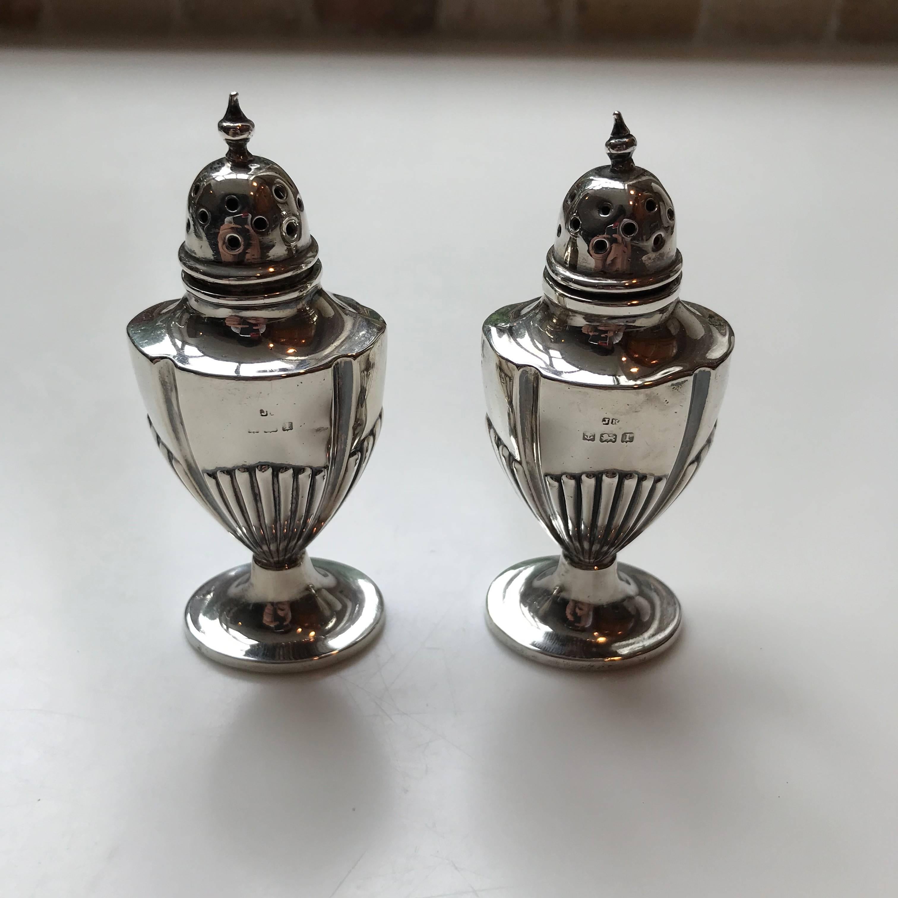 Pair of Silver Adam Style Pepperettes, Birmingham In Excellent Condition For Sale In Washington Crossing, PA