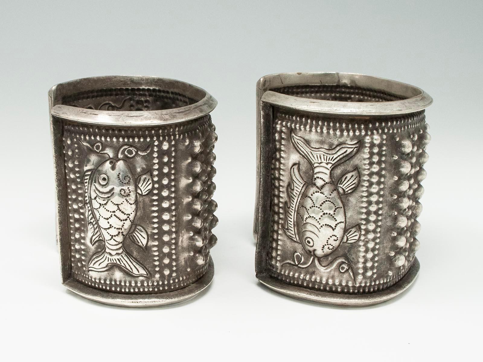da uomo o donna Coppia di bracciali in lega d'argento, cultura Miao, Cina in vendita