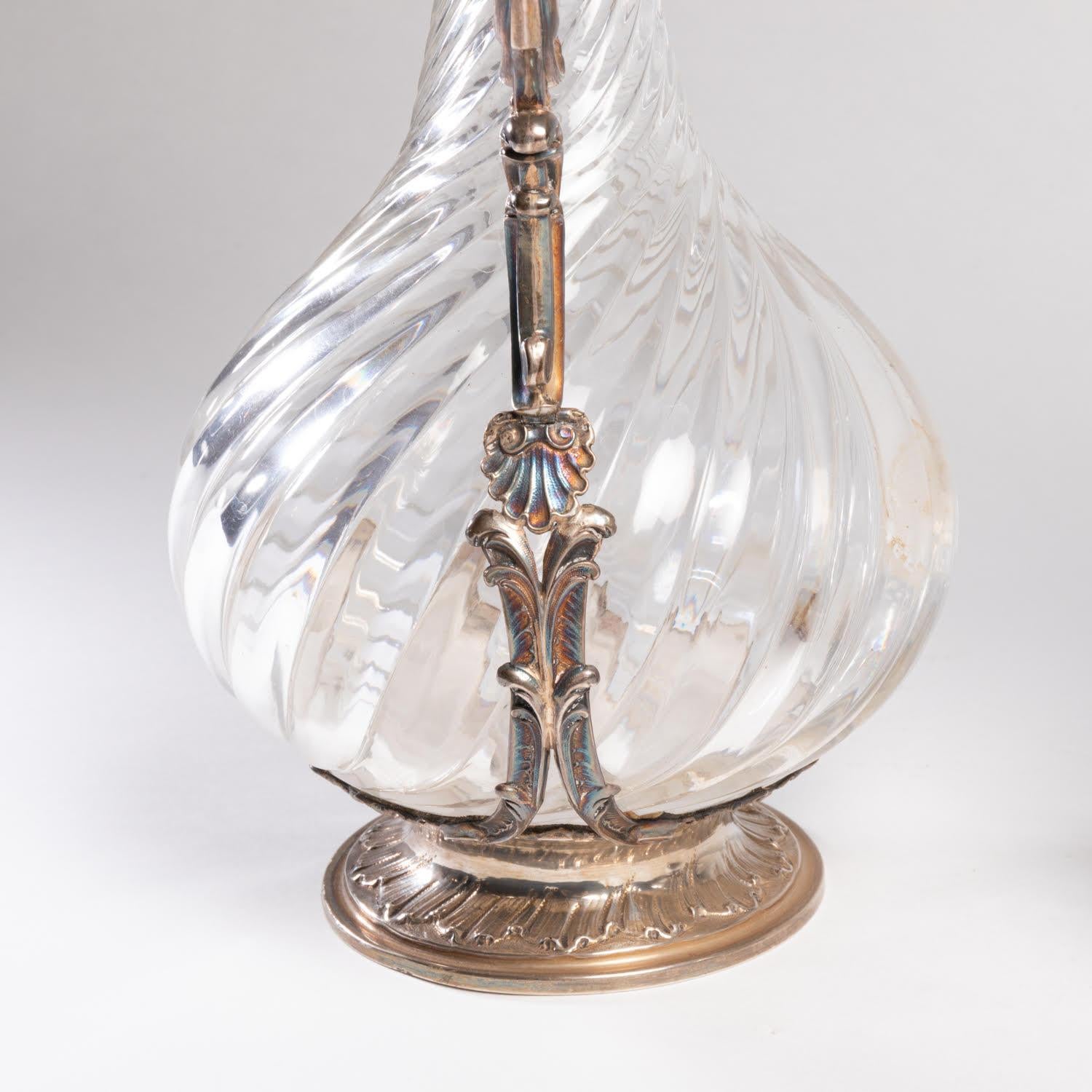 Paire d'aiguières en argent et en cristal, XIXe siècle, période Napoléon III. en vente 5