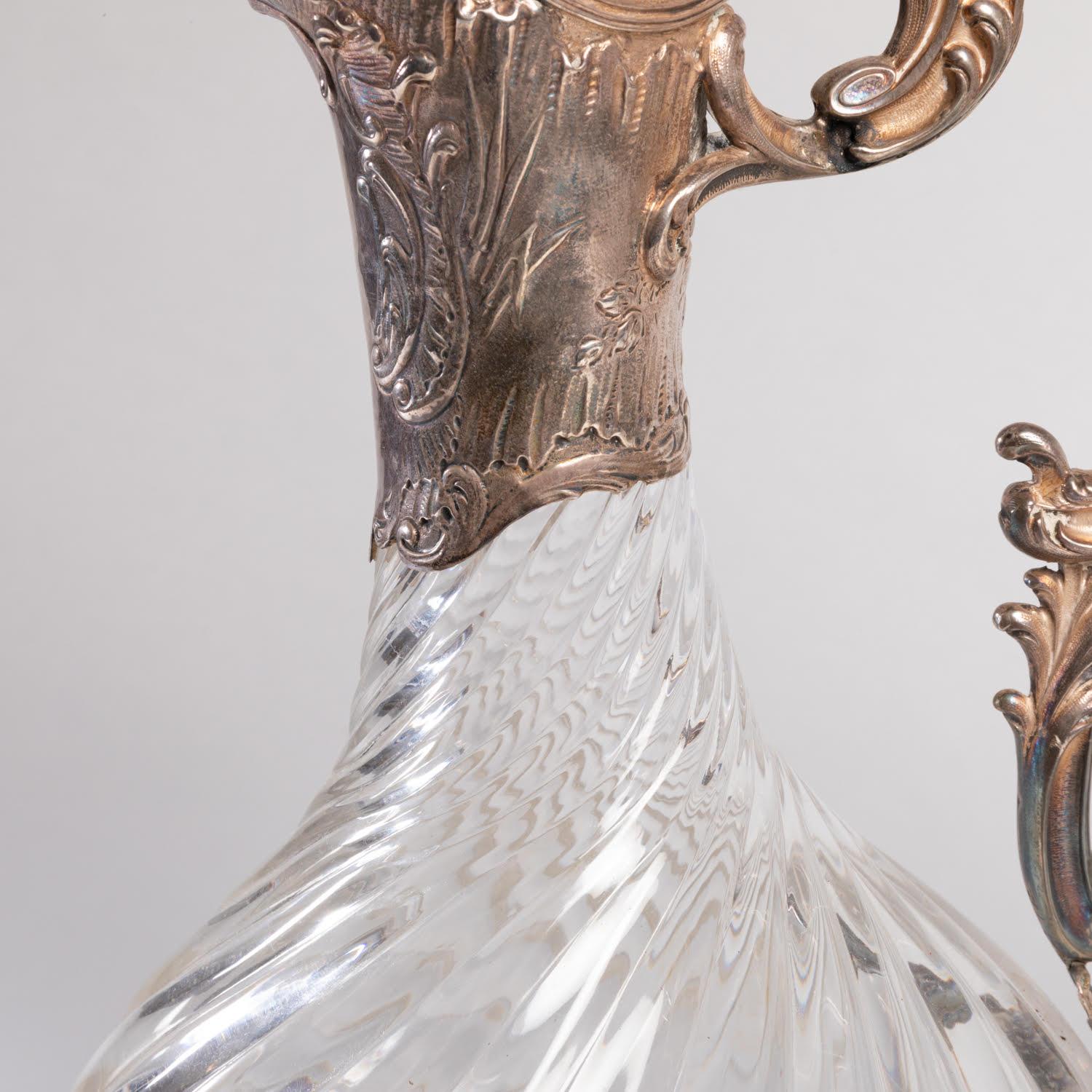 Paire d'aiguières en argent et en cristal, XIXe siècle, période Napoléon III. en vente 1