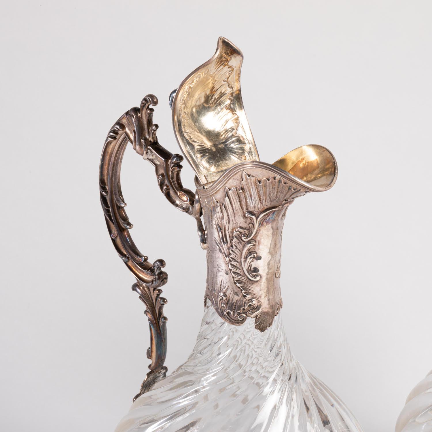 Paire d'aiguières en argent et en cristal, XIXe siècle, période Napoléon III. en vente 3