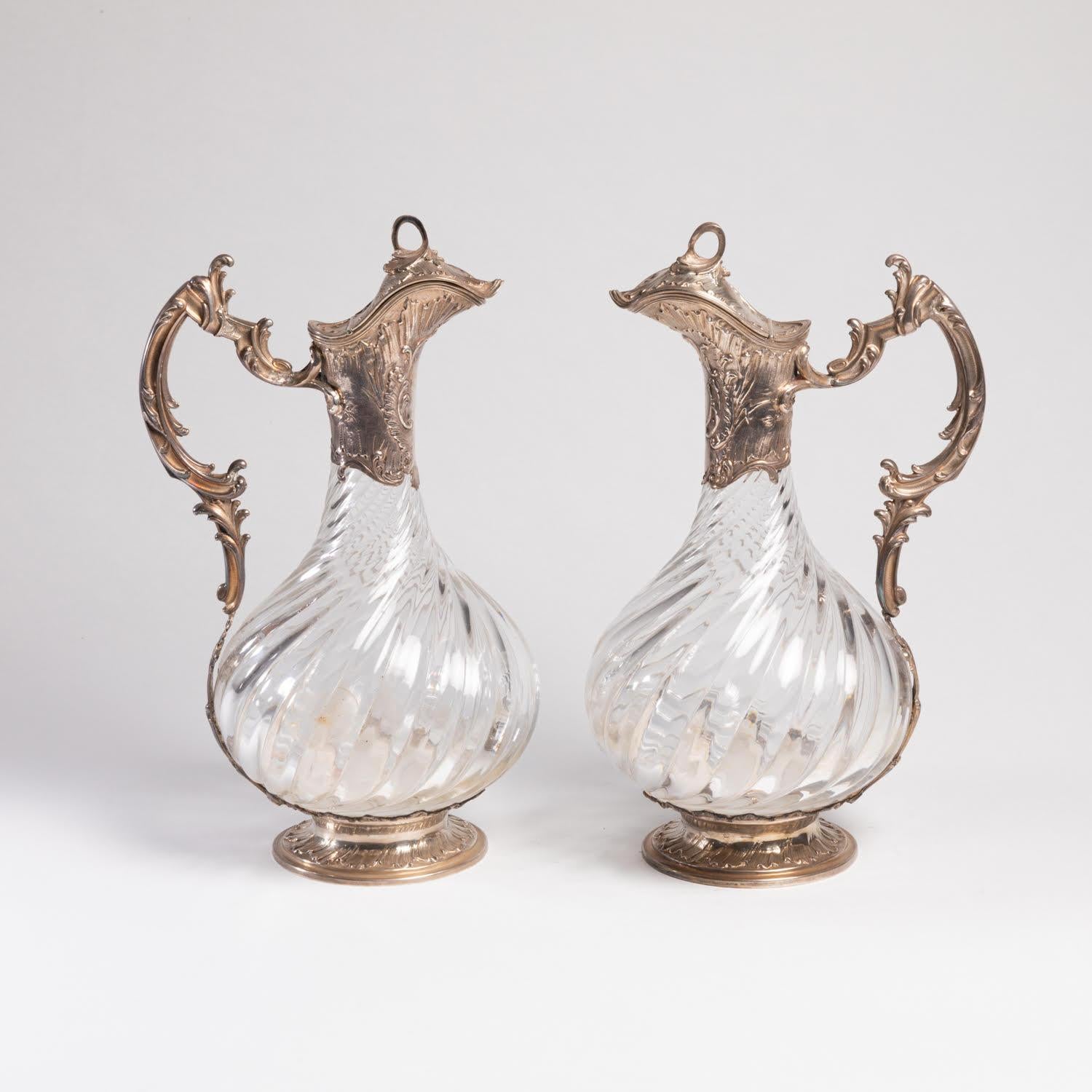Paire d'aiguières en argent et en cristal, XIXe siècle, période Napoléon III. en vente 4