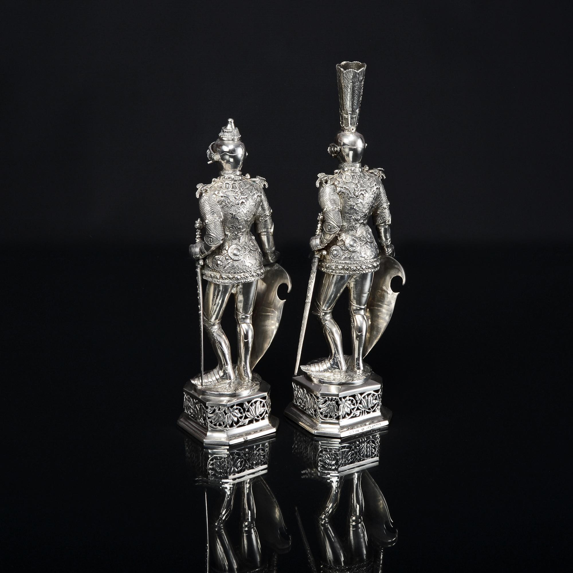 Pair of Silver Knight Figures For Sale at 1stDibs
