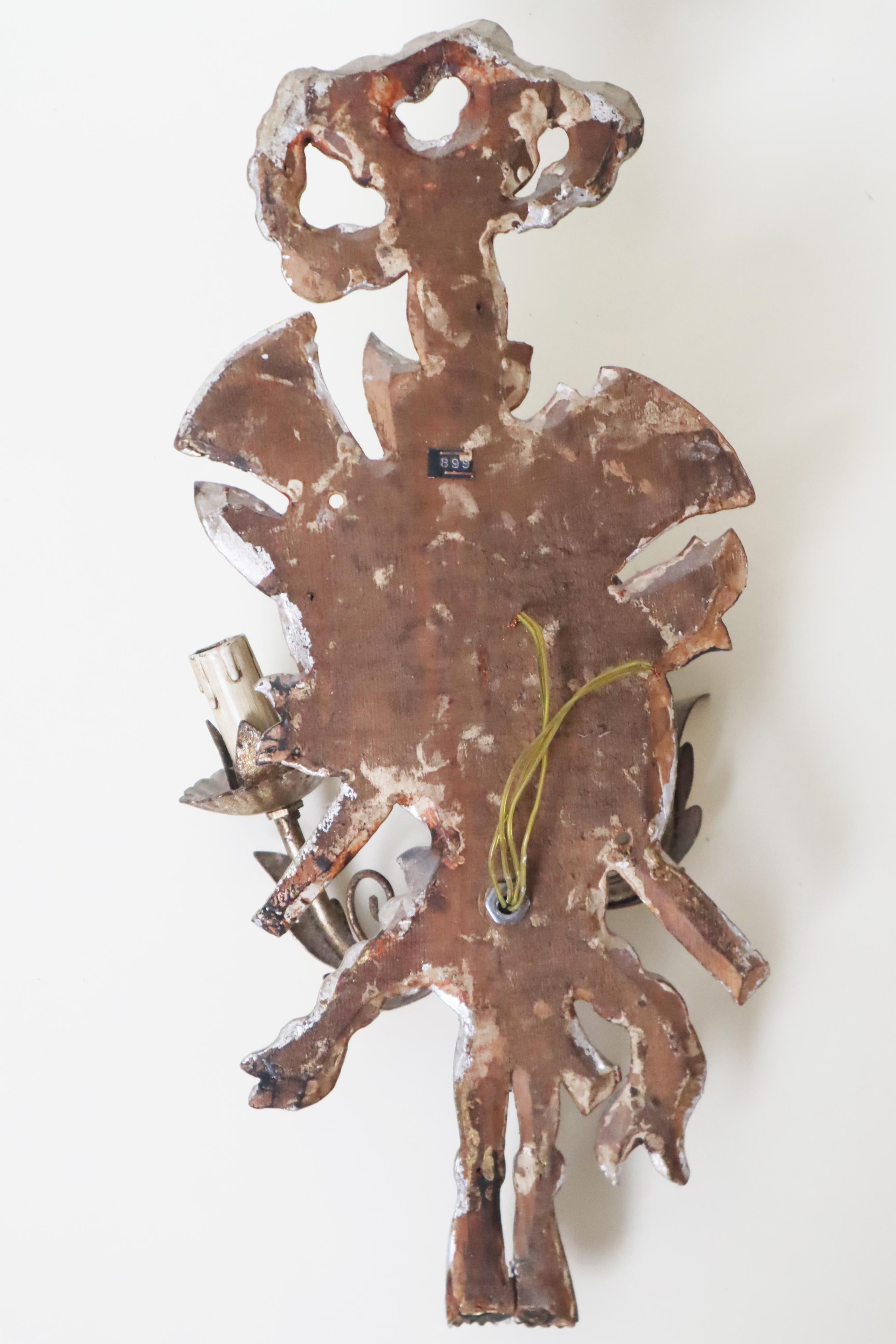 Legno Coppia di applique d'argento Luigi XIV in legno provenienti da una casetta di caccia in vendita