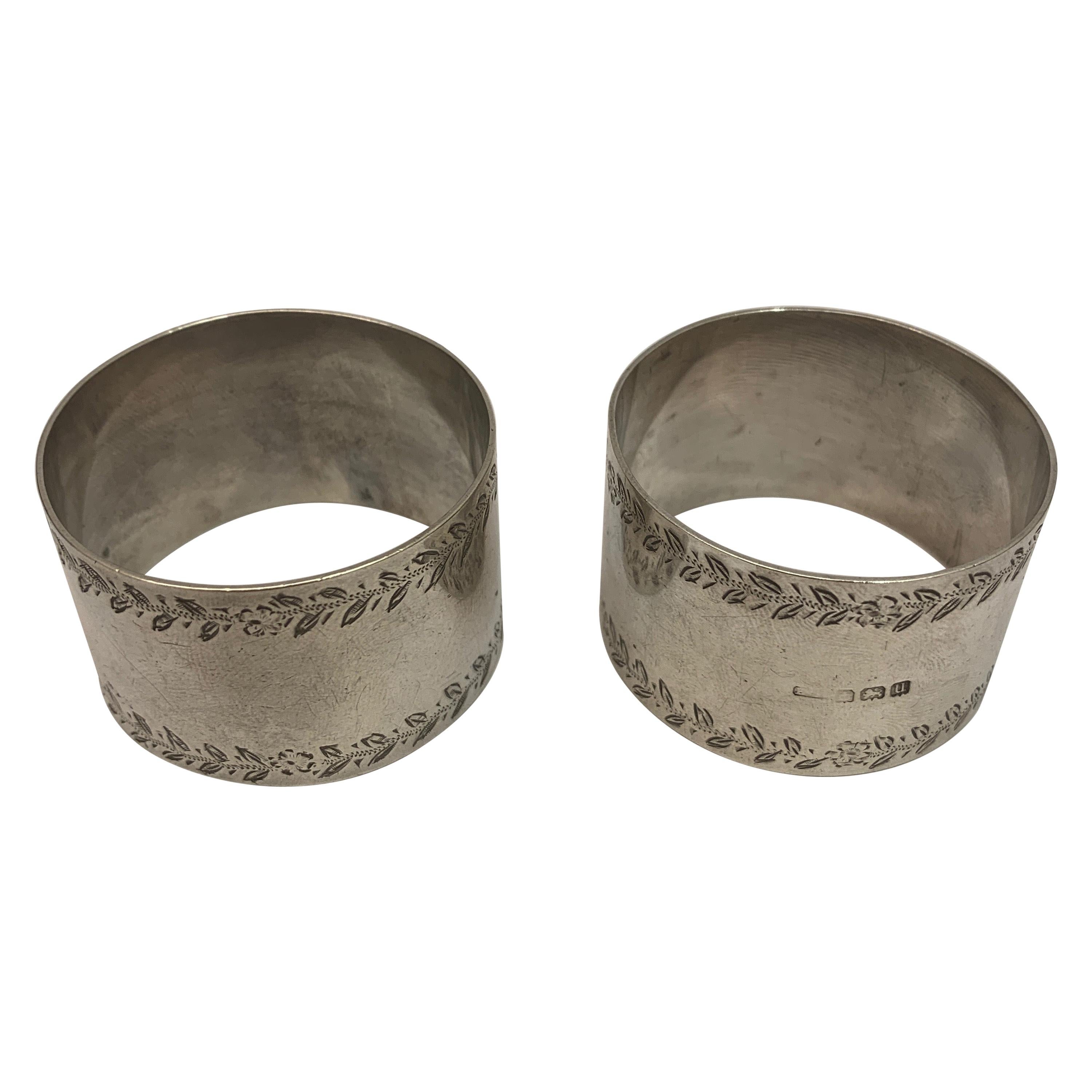 Pair of Silver Napkin Rings Made in Birmingham in 1919 For Sale