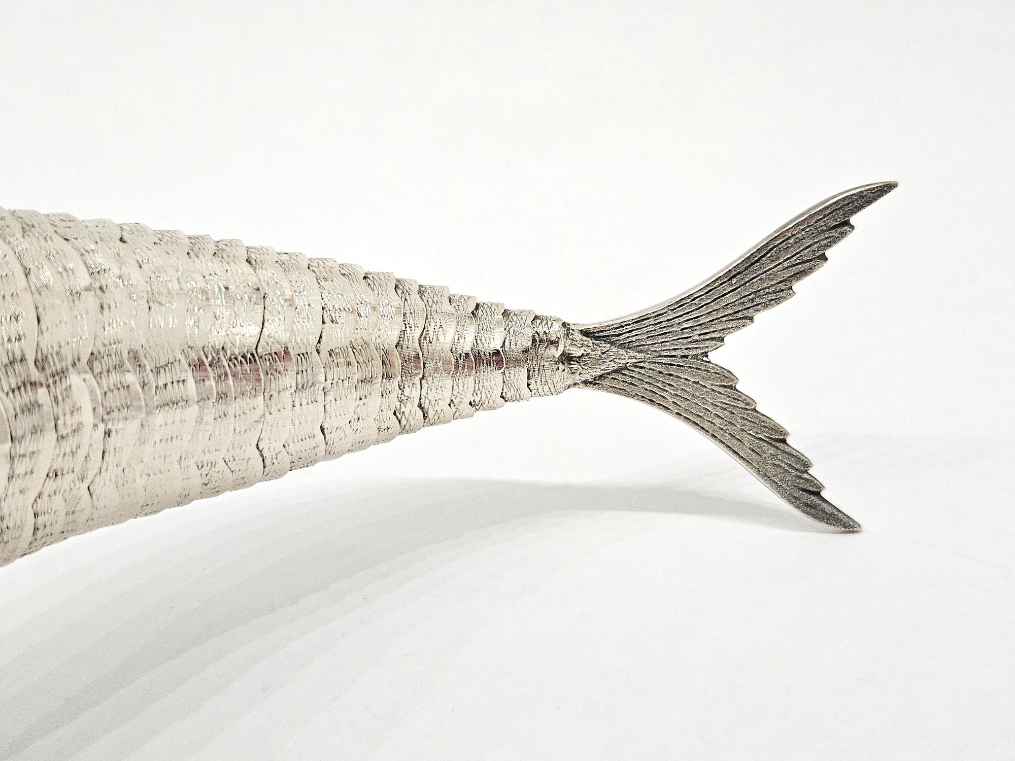 Pair of Silver Plate Articulated Fish with Green Glass Eyes, Spain c. 1930 For Sale 10