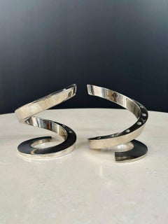 Paire de bougeoirs serpent piqué en argent par Bertil Vallien pour Dansk