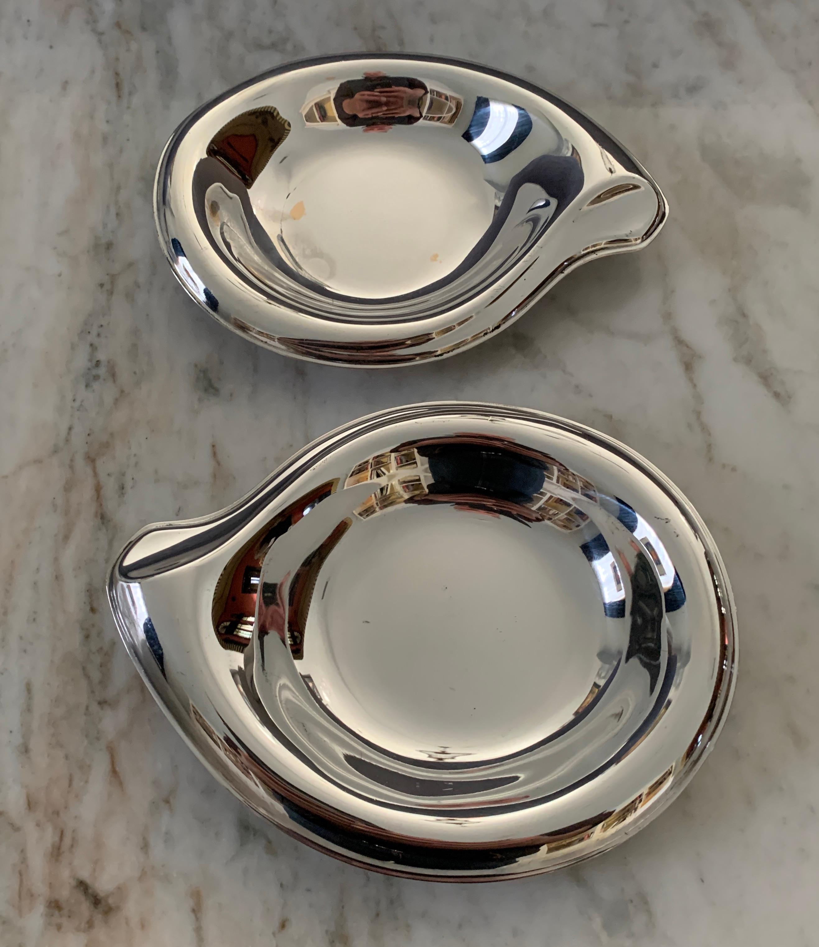 Mid-Century Modern Pair of Silver Plate Soap or Candy Dishes in the Manner of Elsa Peretti For Sale