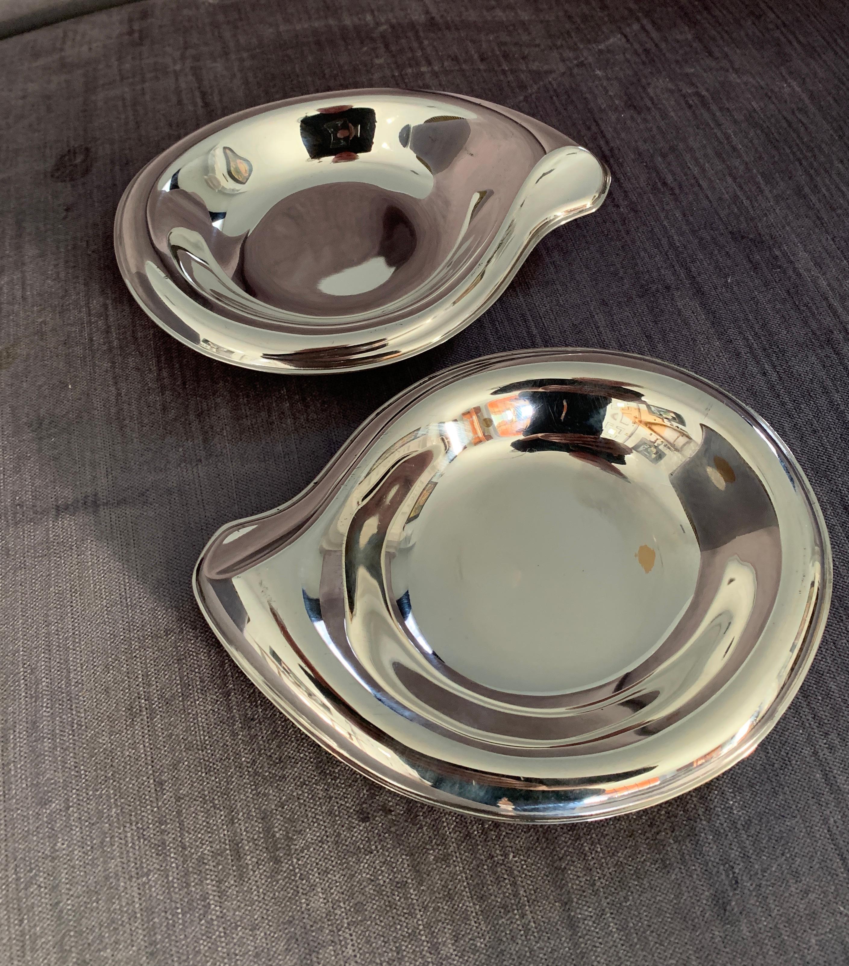 Pair of Silver Plate Soap or Candy Dishes in the Manner of Elsa Peretti In Good Condition For Sale In Los Angeles, CA