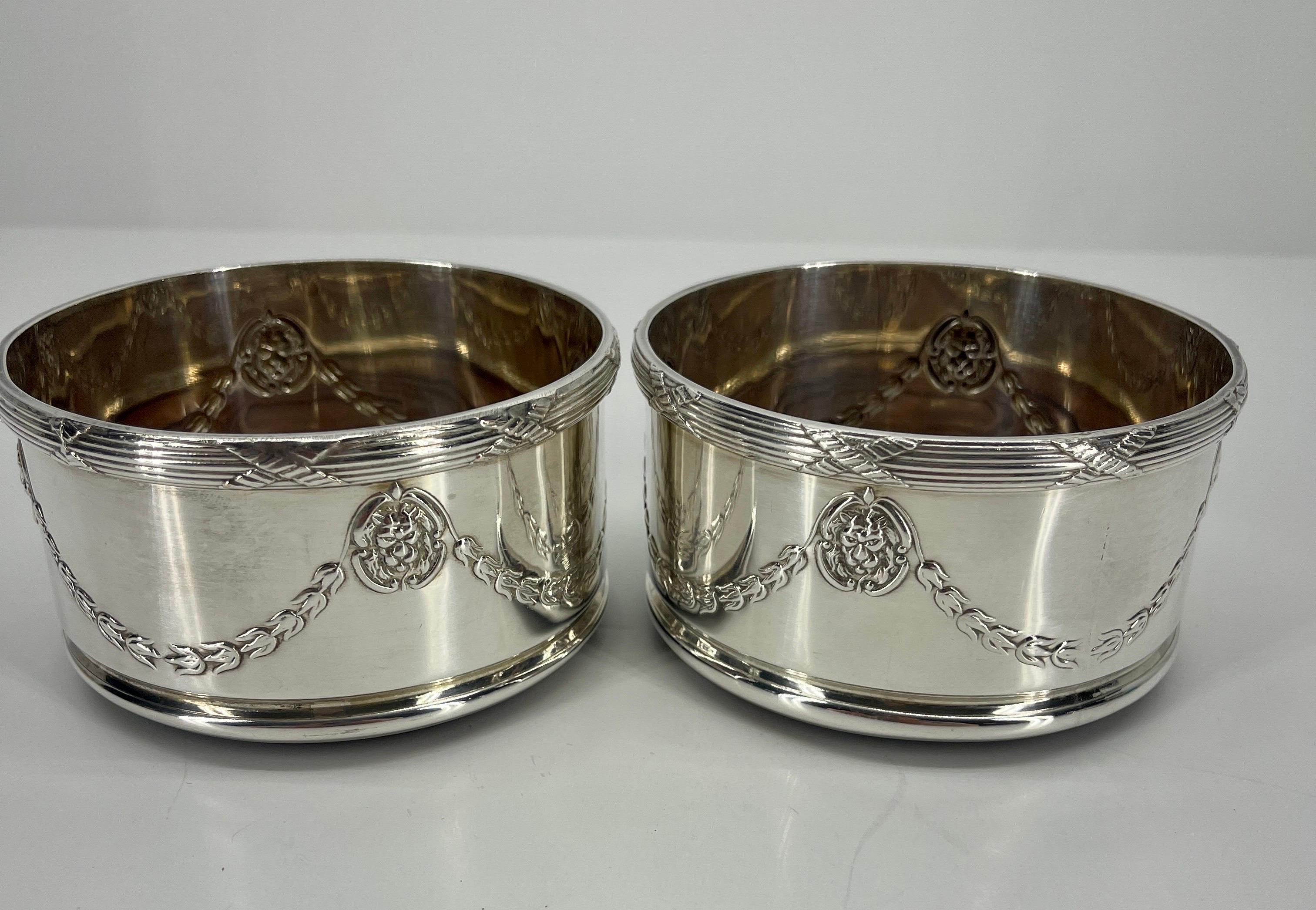 Pair of Silver Plate Wine Coasters on Bombay Sides In Good Condition For Sale In Haddonfield, NJ