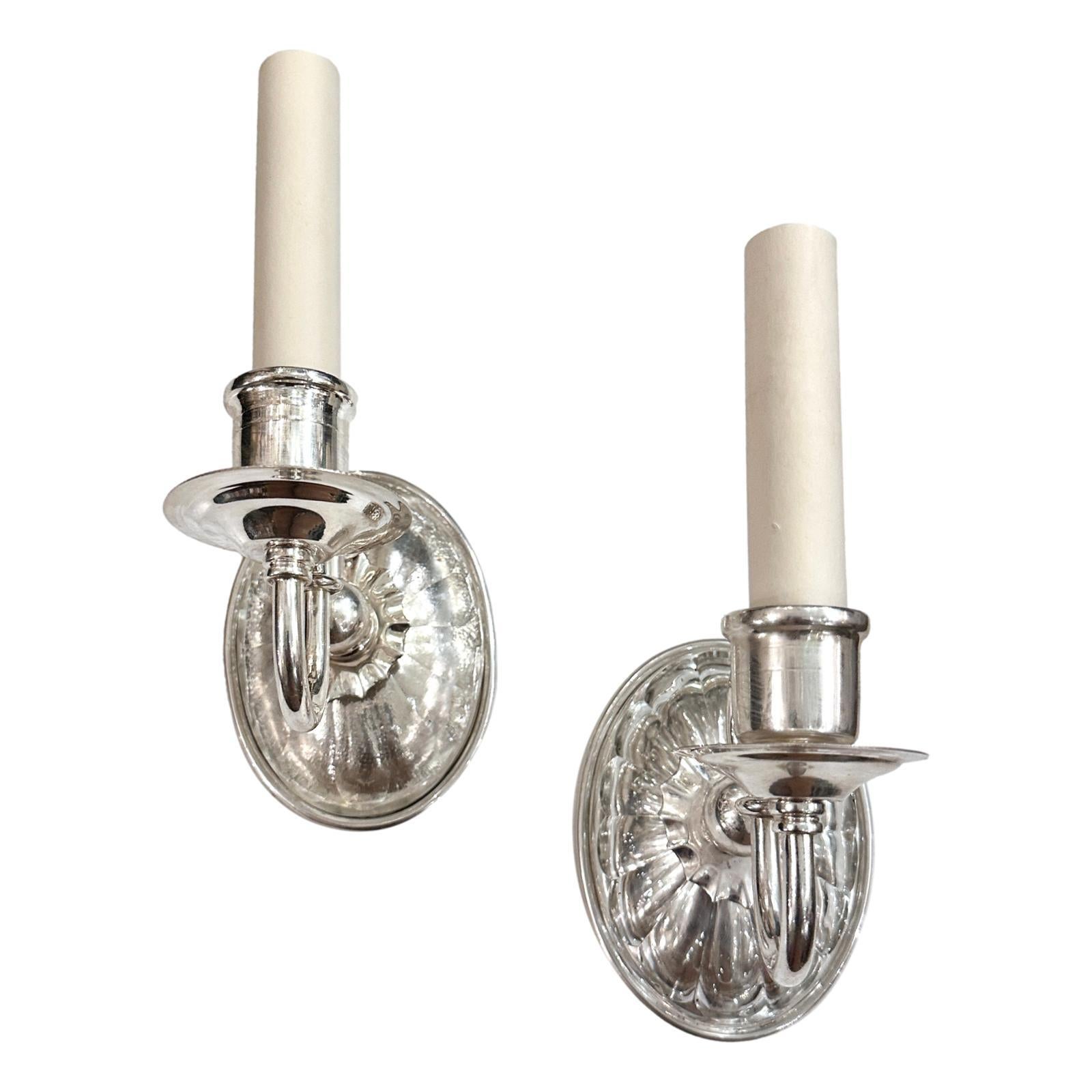 Americano Coppia di lampade Art Déco placcate in argento in vendita