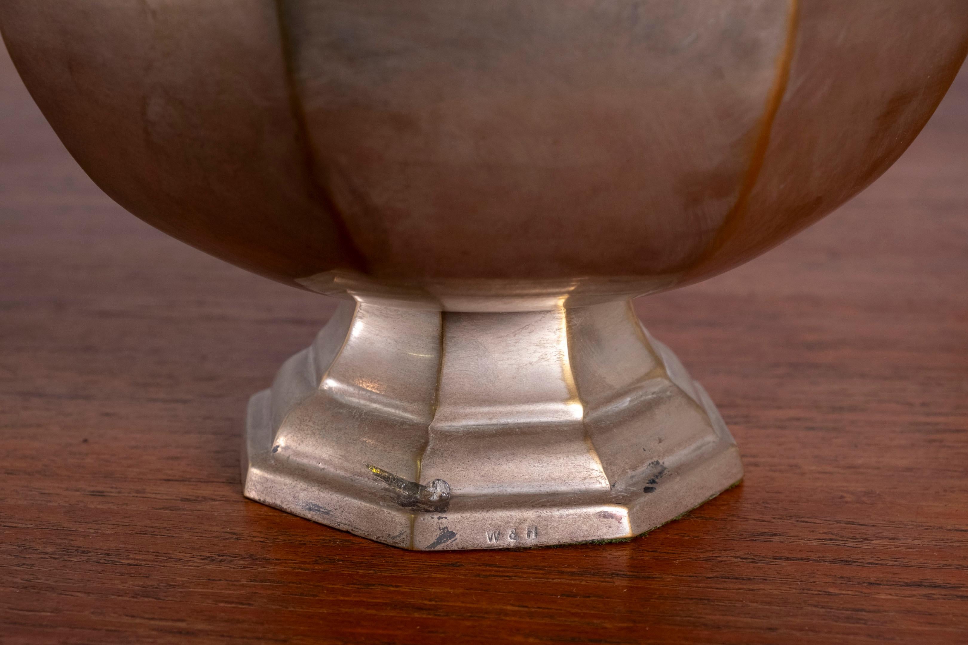 Coppia di ciotole placcate in argento di Walker & Hall, Sheffield, Inghilterra in vendita 1