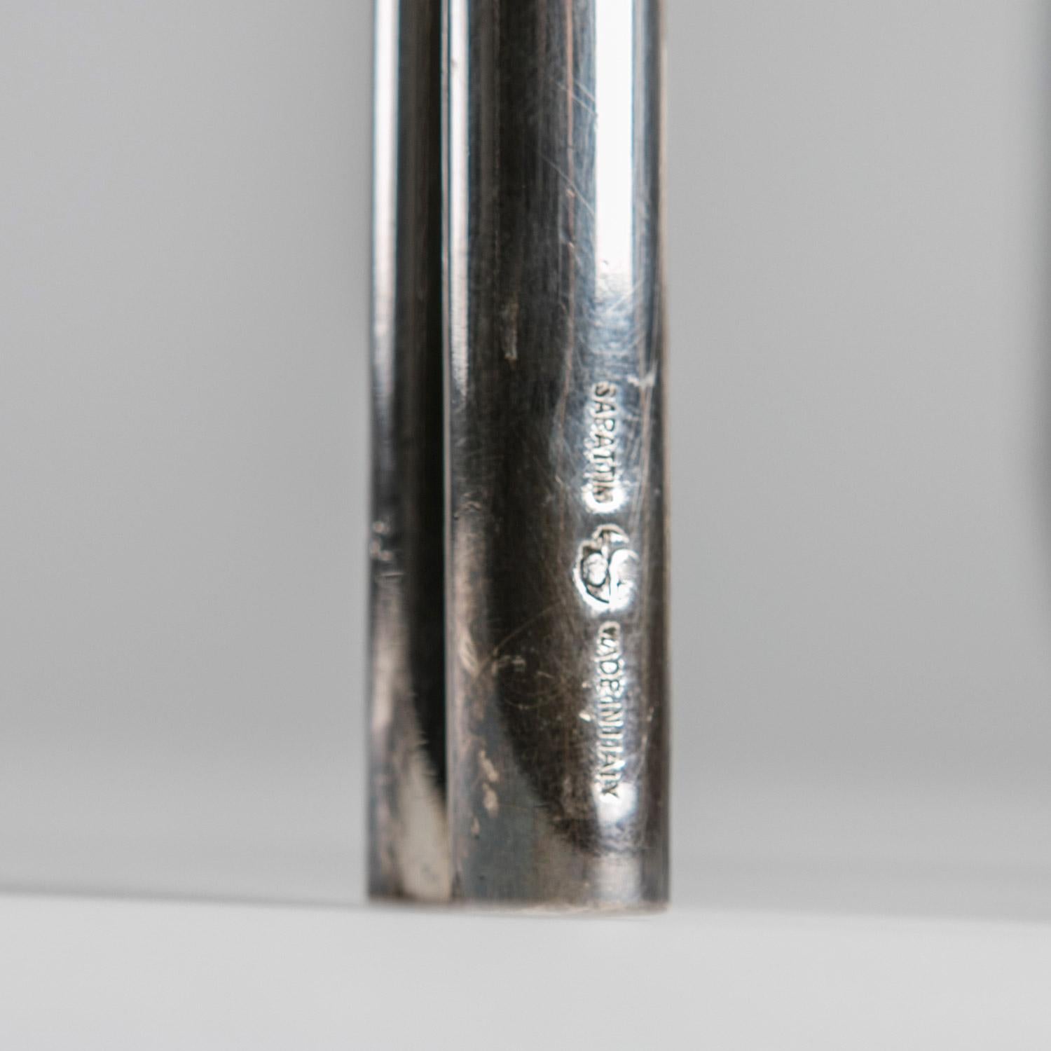 Paar versilberte Kerzenständer von Lino Sabattini, Italien. 1970s im Angebot 1