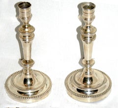 Paar versilberte Kerzenständer