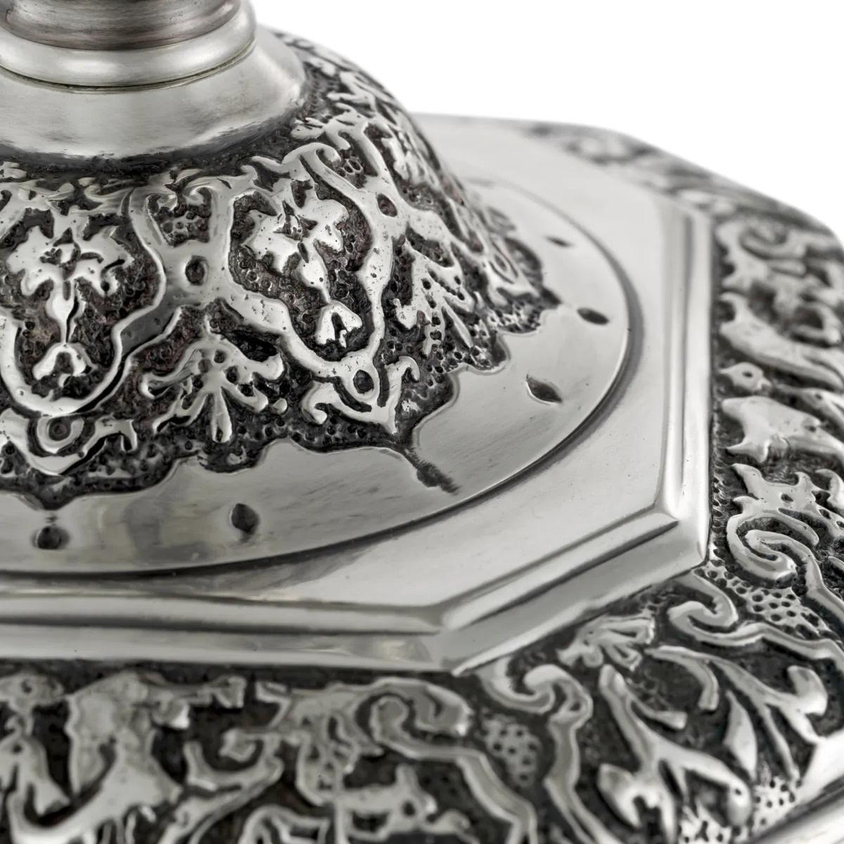 Paar versilberte Kerzenleuchter, Regency-Stil, Contemporary Work. im Zustand „Neu“ im Angebot in Saint-Ouen, FR