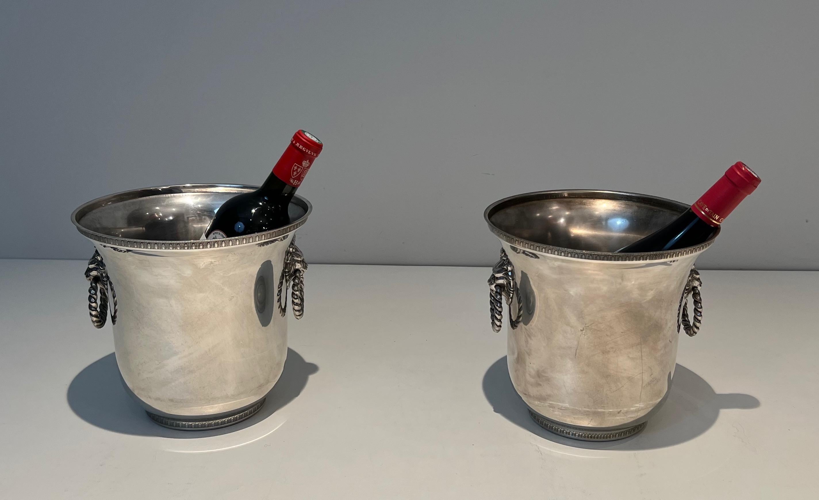 Pair of silver plated champagne buckets ornated on the handles with lion faces.  For Sale 7
