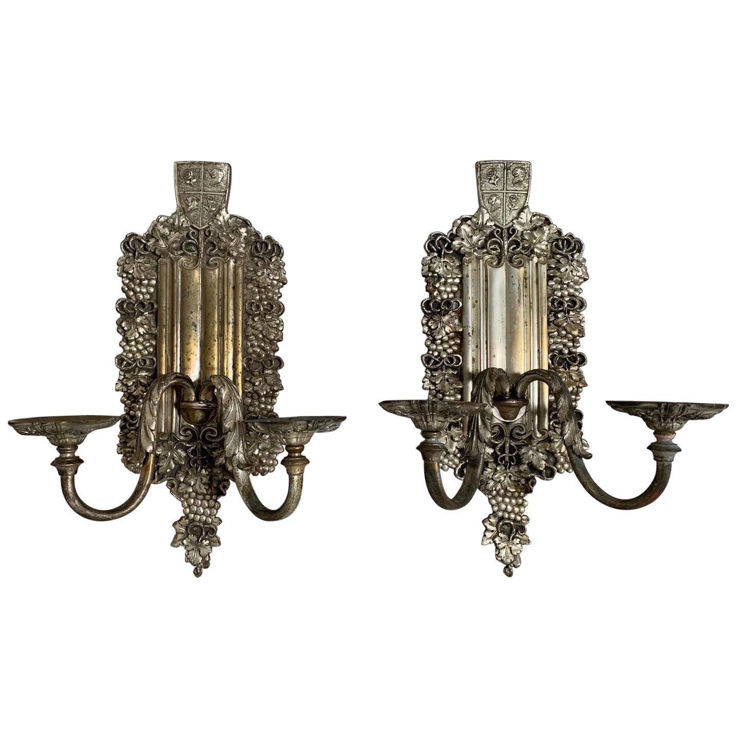 Paire d'appliques en métal argenté de E. F. Caldwell en vente