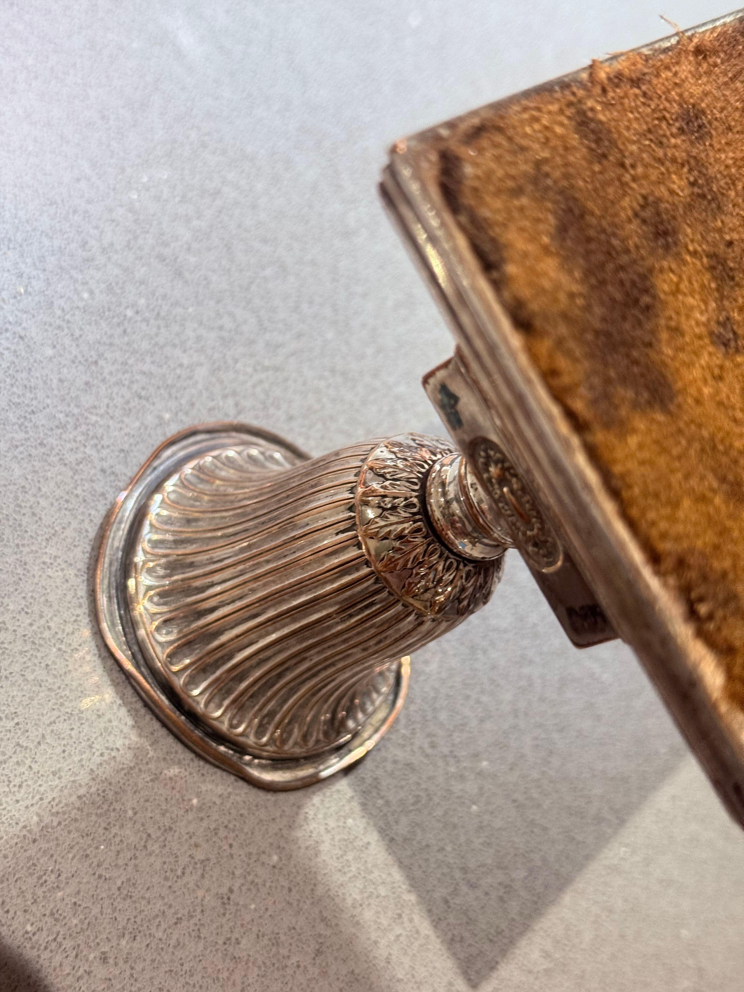 Coppia di candelieri scanalati placcati in argento, arredamento da tavolo vintage neoclassico Home in vendita 5