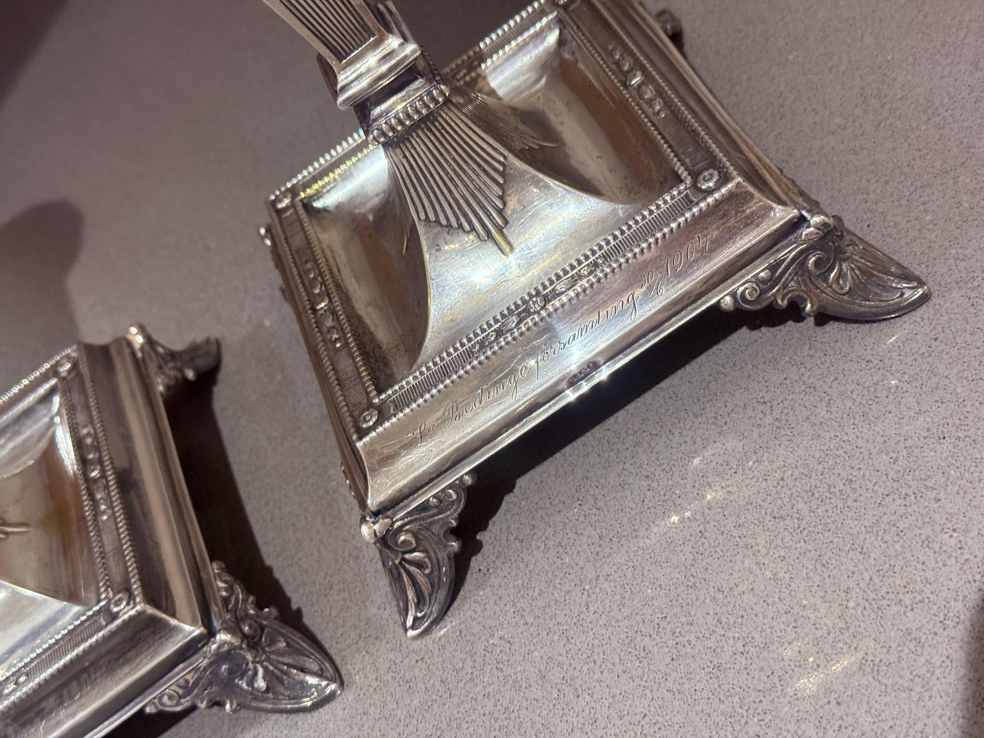 Coppia di candelieri scanalati placcati in argento, arredamento da tavolo vintage neoclassico Home in vendita 1