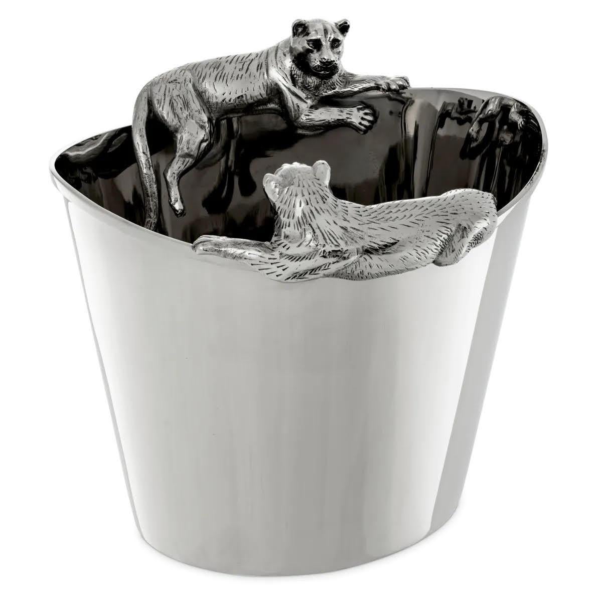 Paar versilberte Eiskübel mit Puma-Figuren. (Moderne) im Angebot