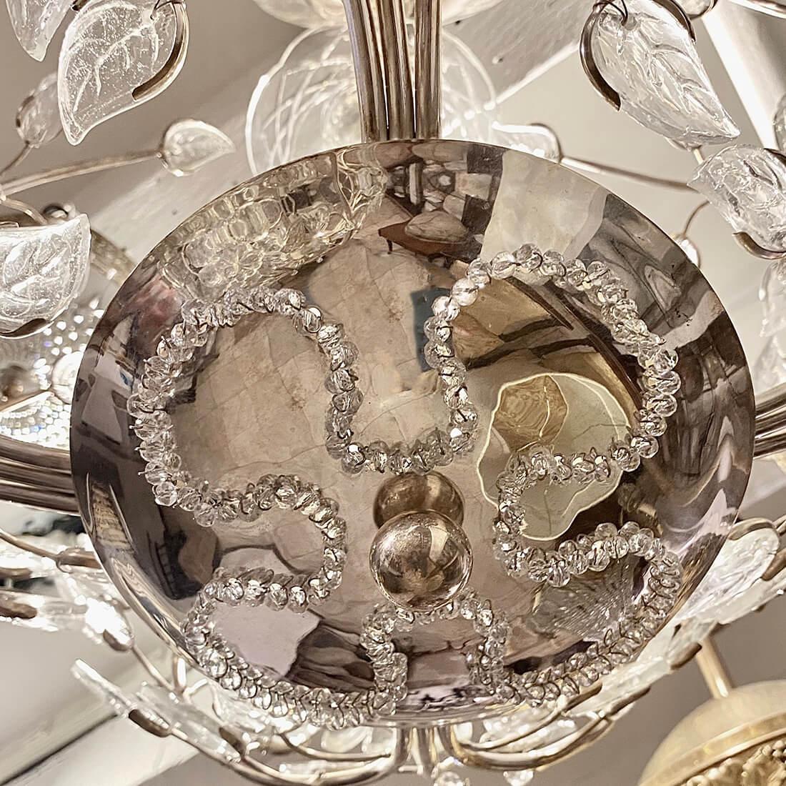 Metà XX secolo Coppia di lampade placcate in argento, vendute singolarmente in vendita