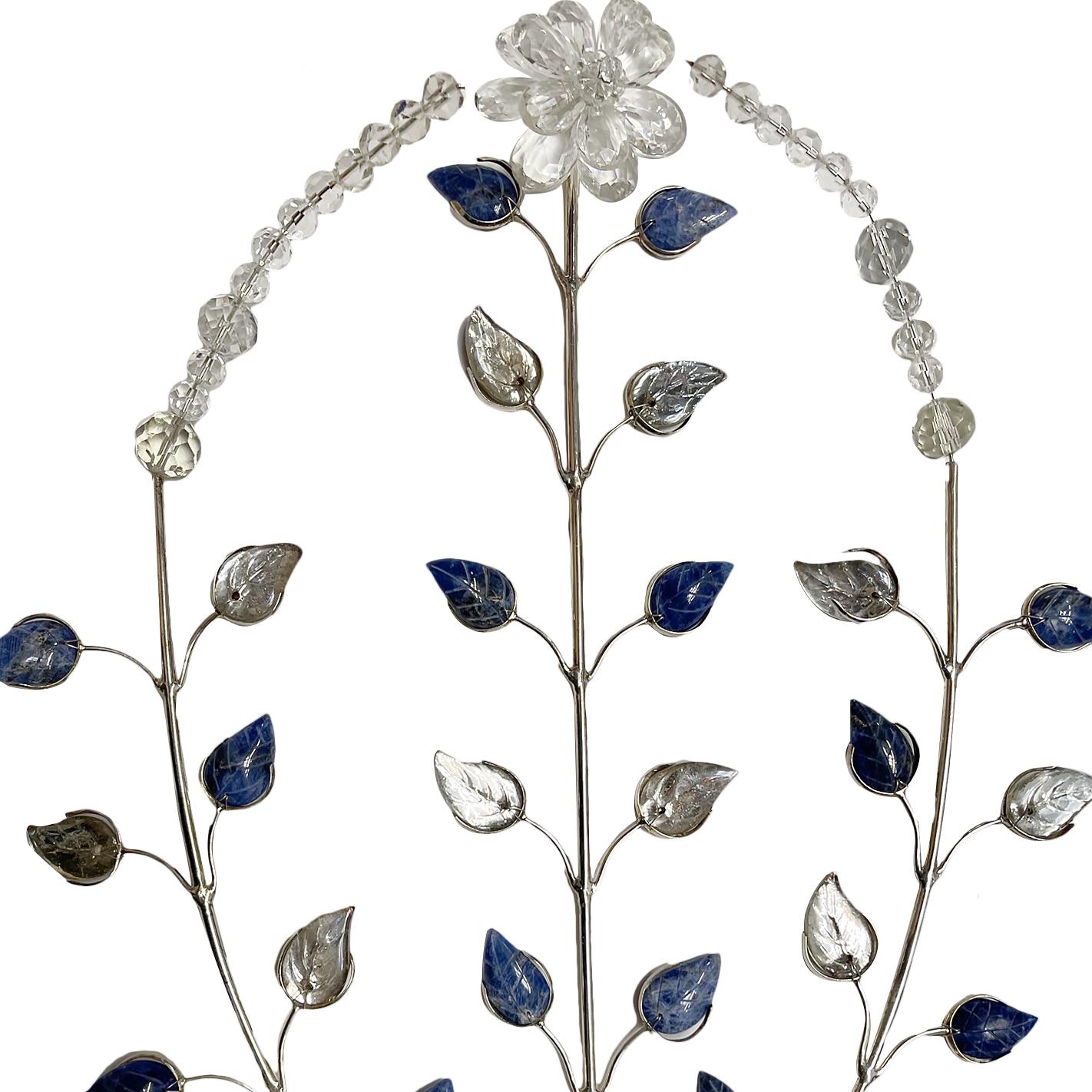 Français Paire d'appliques en métal argenté avec lapis-lazuli en vente