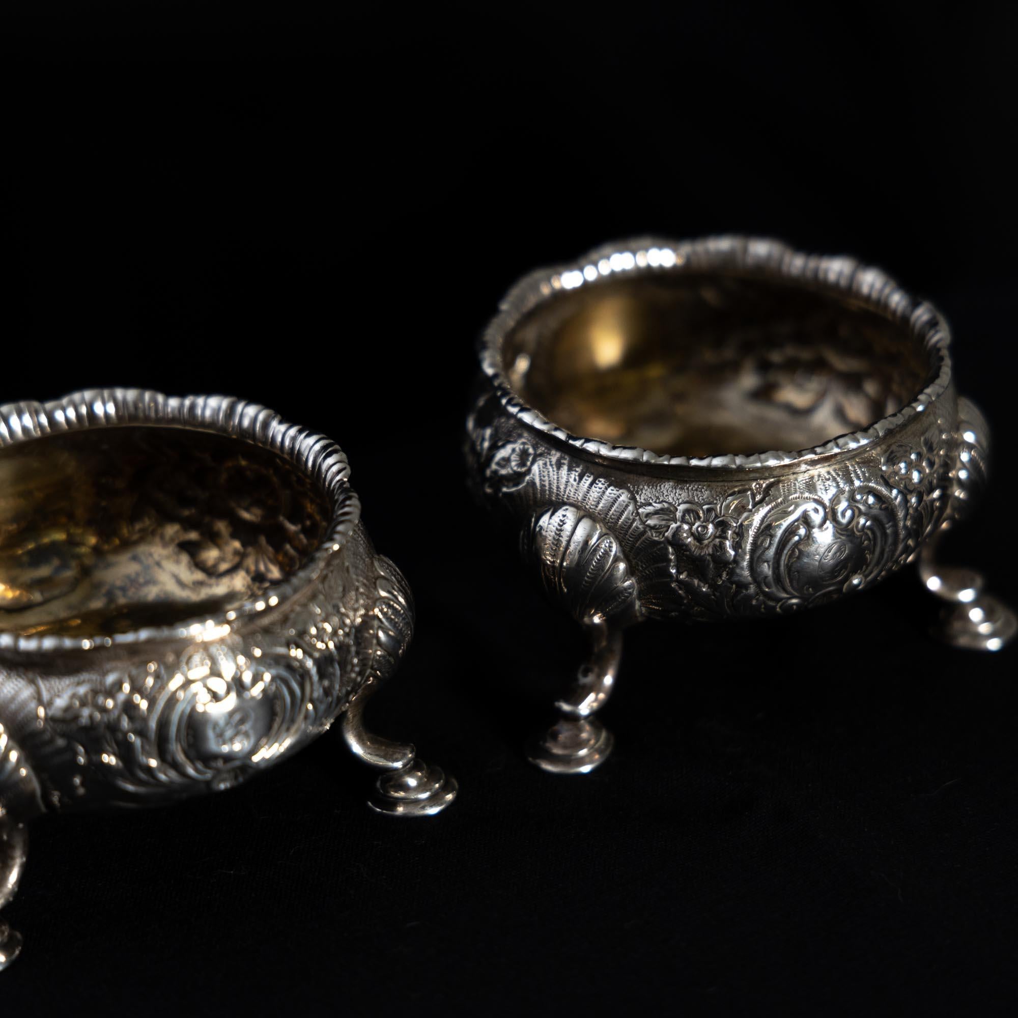 English Pair of Silver Saliers, London, Mid-18th Century For Sale
