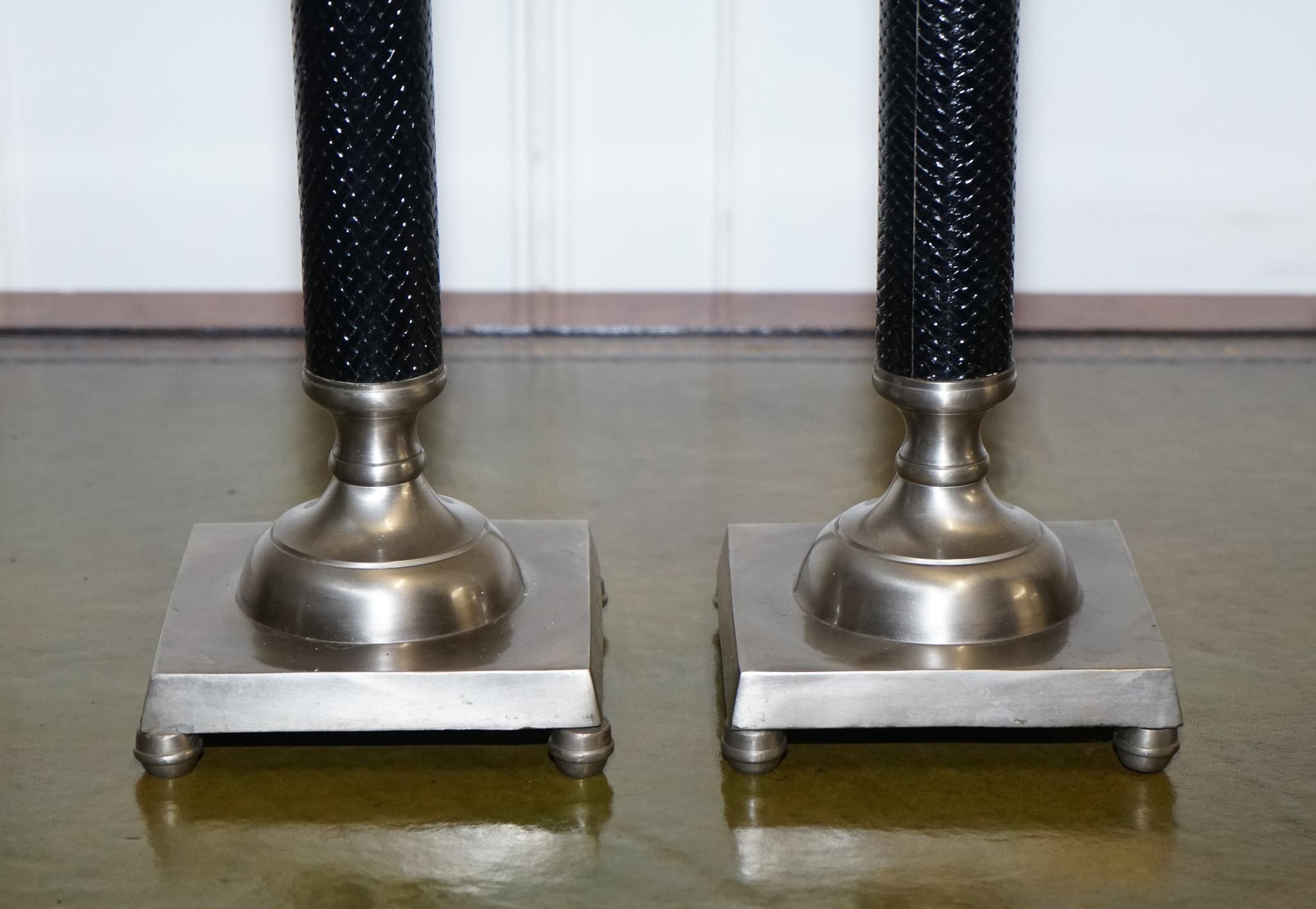 COPPIA DI PORTACANDELE IN ACCIAIO INOX ARGENTO E NERO IN STILE RALPH LAUREN in vendita 1