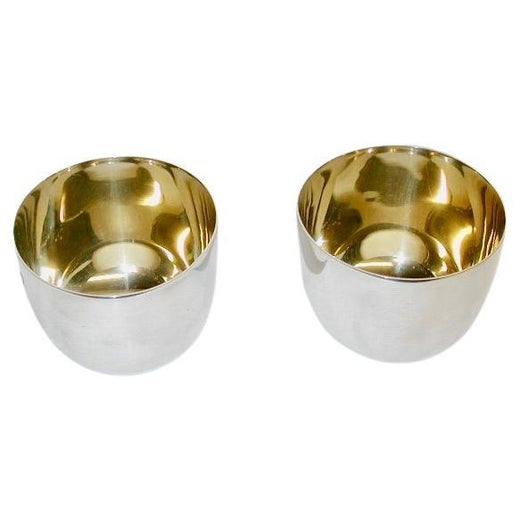 Pair Of Silver Tumbler Cups Dated 1977 Sheffield Assay Sterling Silverware Ltd