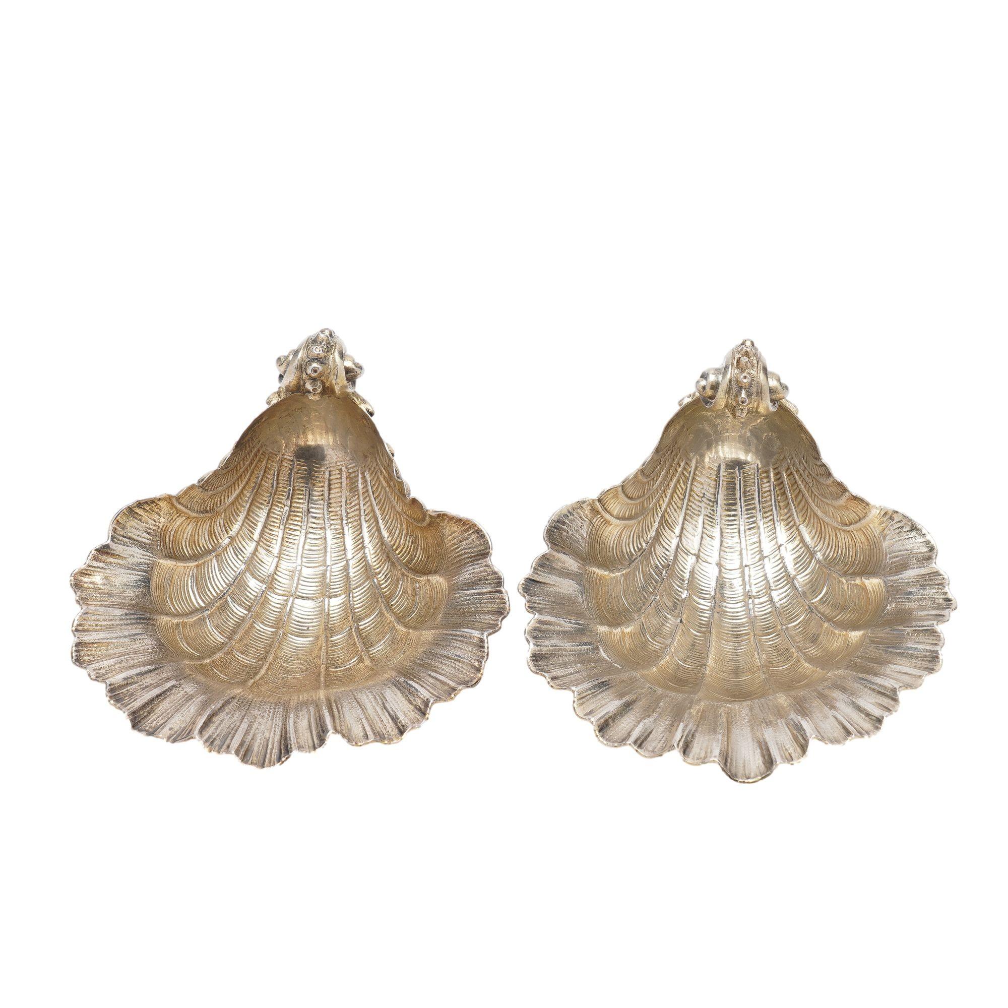 Pair of silver vermeil shell form open salts by Wilkens, c. 1880 5