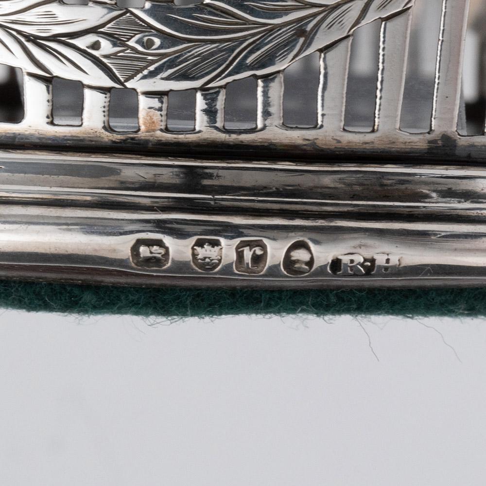 Argento Coppia di sottobicchieri da vino in argento Londra Robert Hennell 1804 in vendita
