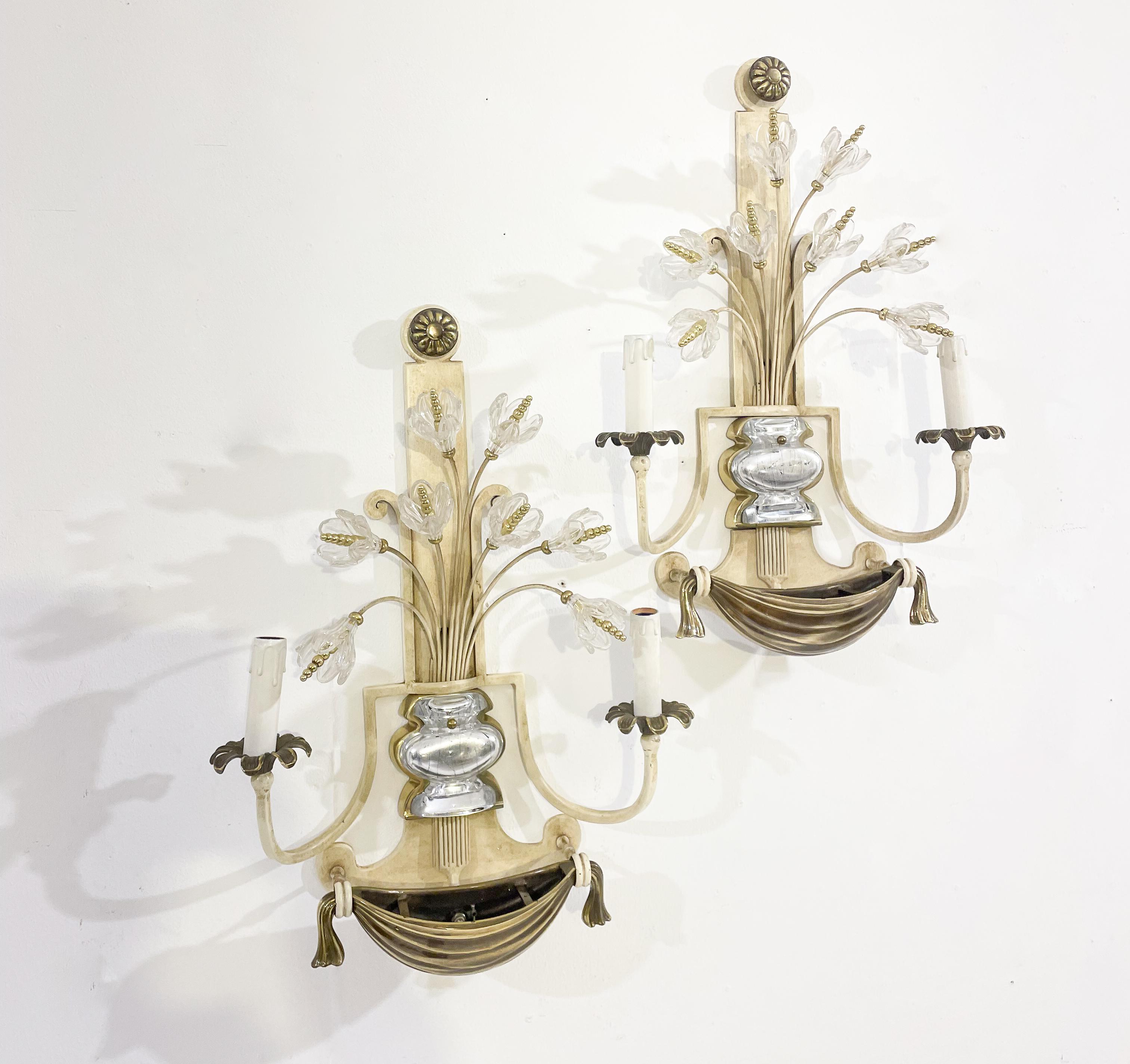 Pair of Silver Wrought Iron And Glass Wall Lights by Banci , Italy, 1940s In Good Condition For Sale In Brussels, BE